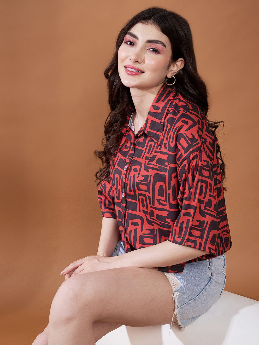 Purple Feather Women Boxy Fit Abstract Printed Spread Collar Casual Shirt