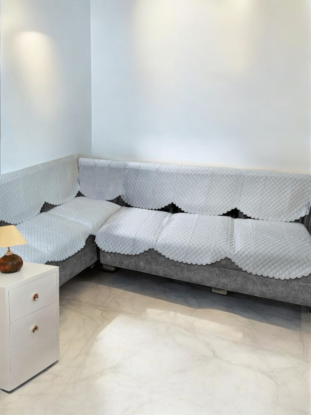 BIGGER FISH Silver-Toned Solid Velvet Sofa Cover