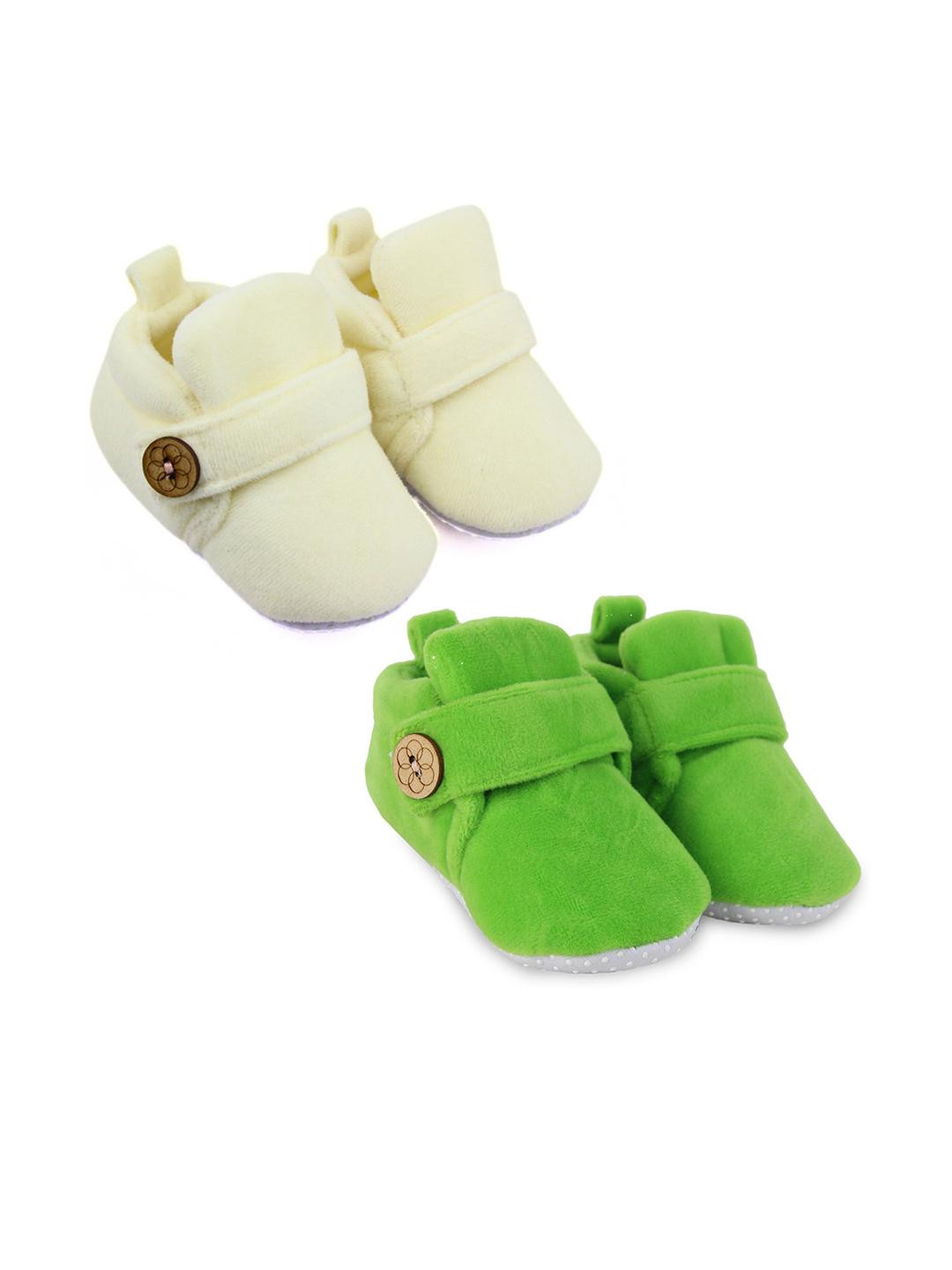 NESKA MODA Set Of 2 Pair Baby Boys & Baby Girls 6 To 12 Months Velvet Velcro Booties