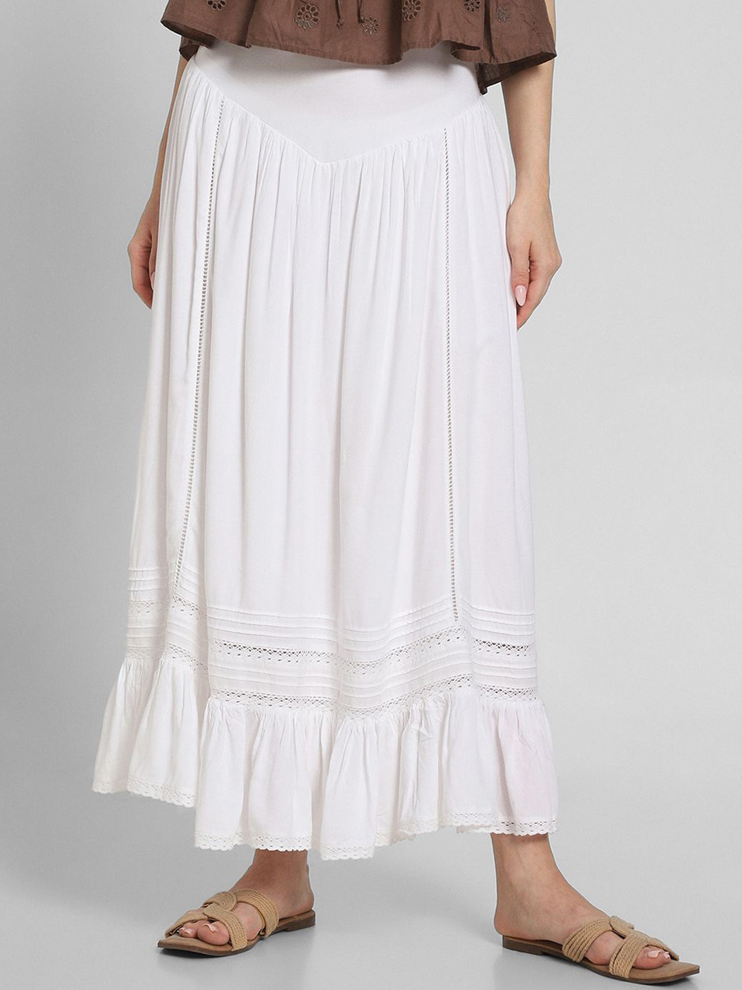 AMERICAN EAGLE OUTFITTERS High-Waisted Ruffle A-Line Maxi Skirt