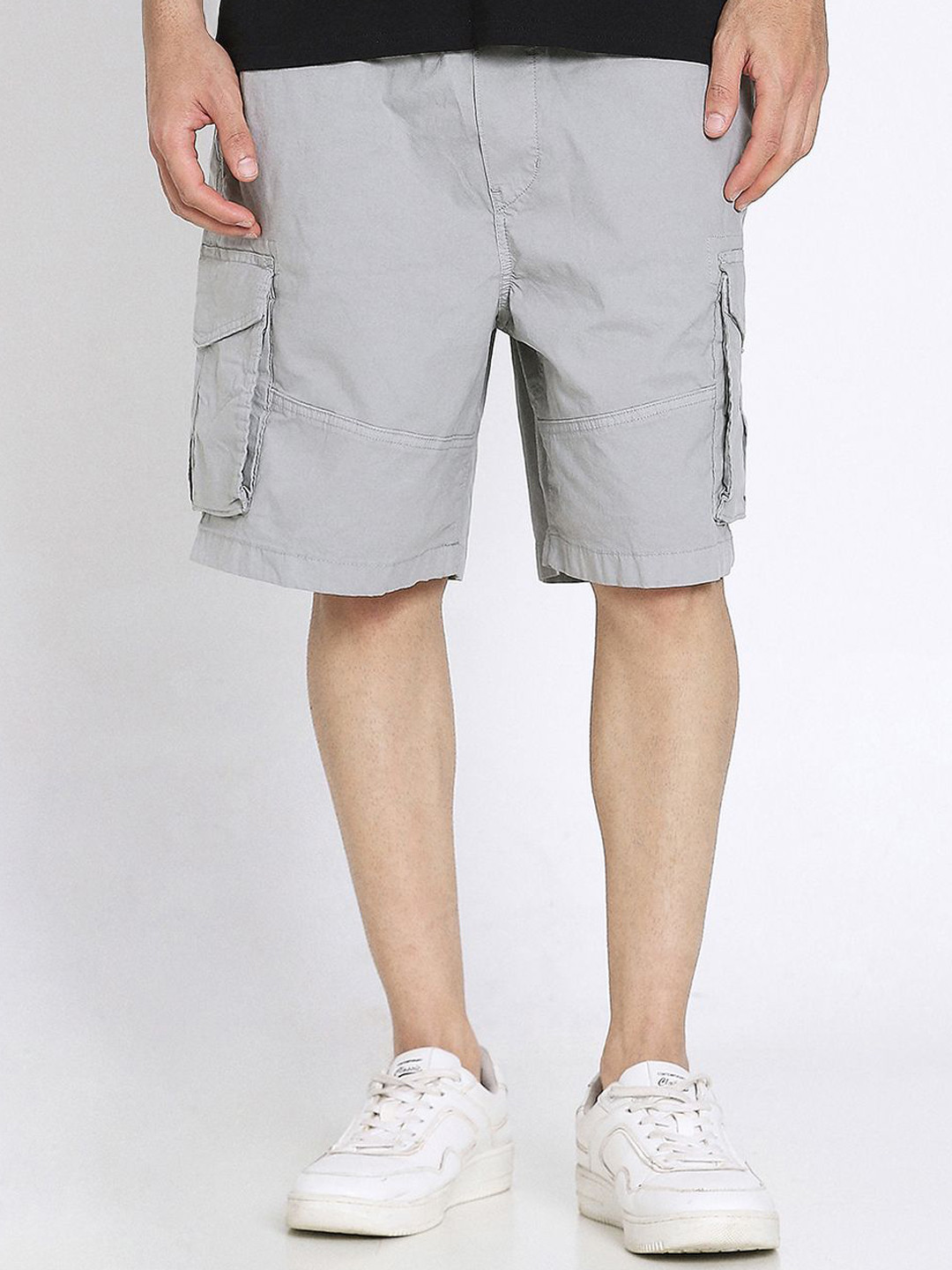 AMERICAN EAGLE OUTFITTERS Men Cargo Style Shorts