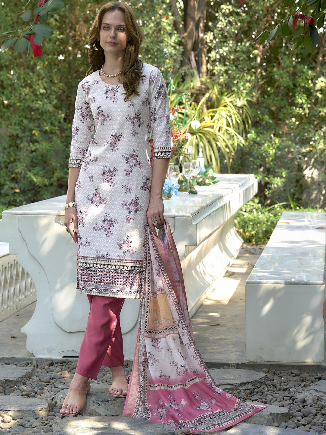 White Printed Cotton Kurta Set with Linen Dupatta