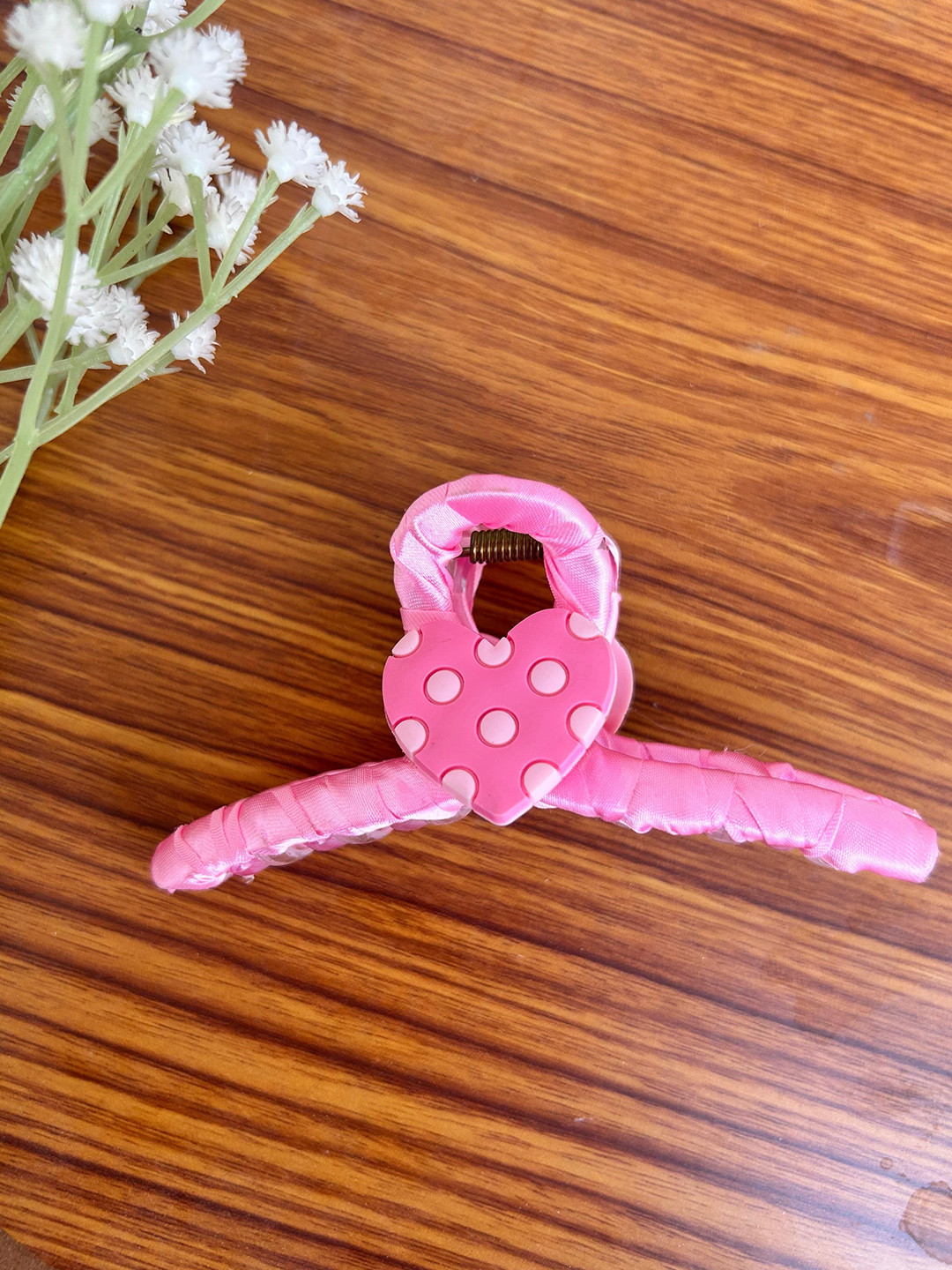 Radhya Accessories Women Fabric Wrapped Acrylic Heart Hair Claw