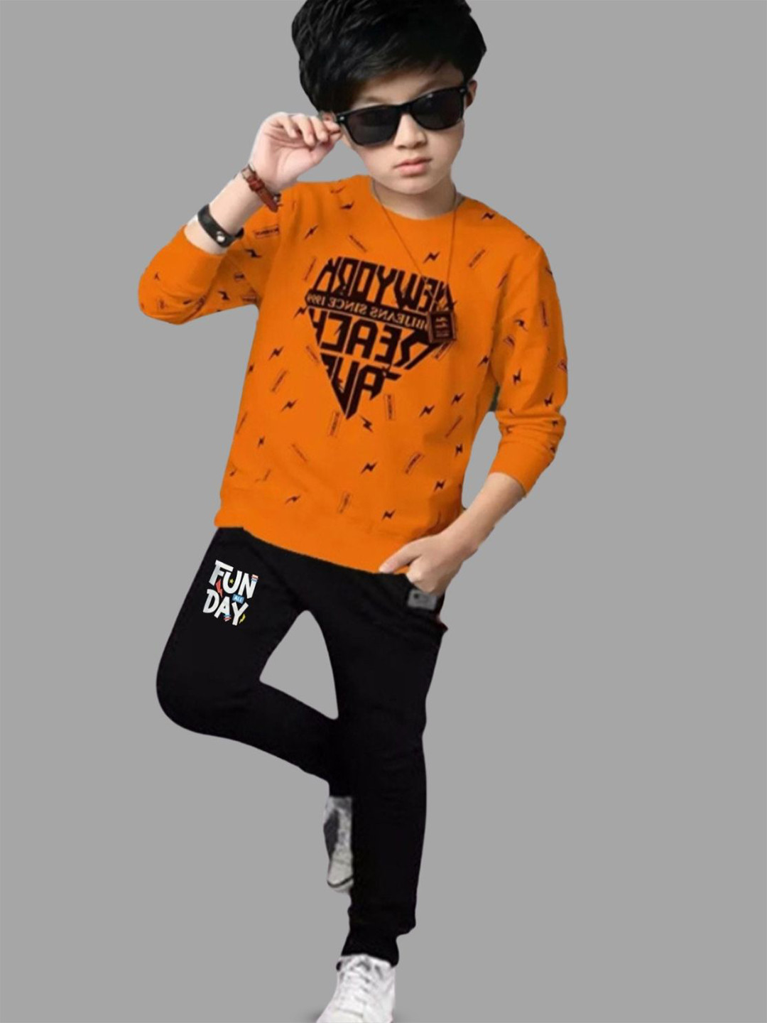 TICOSS Boys Printed T-shirt with Trousers