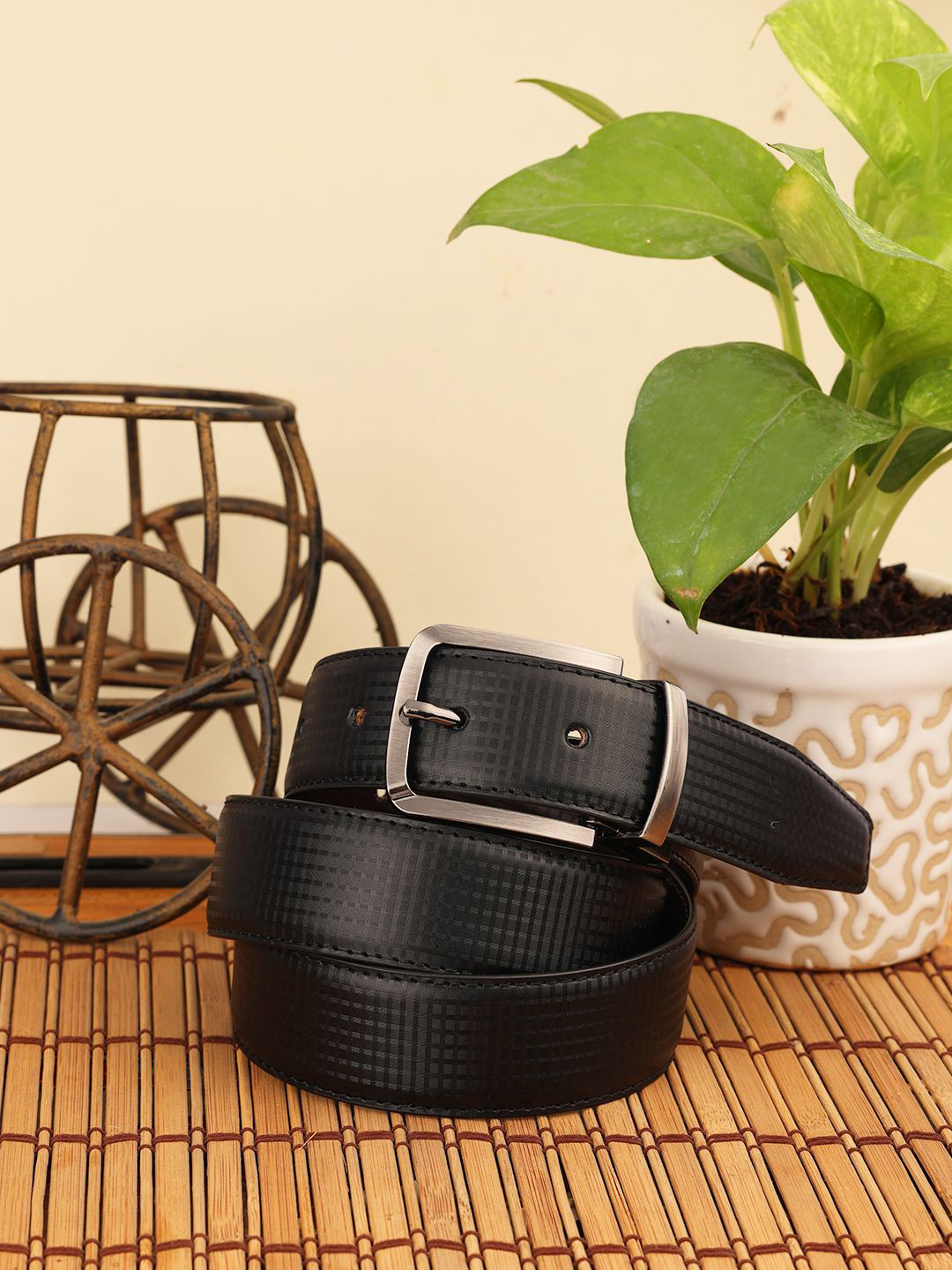 SAZARA Women Textured Leather Reversible Belt