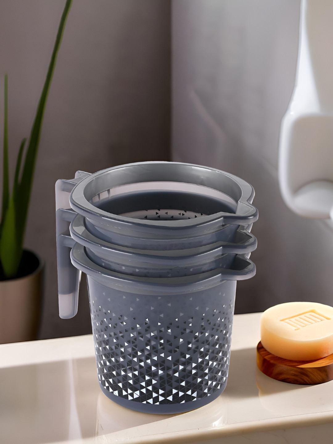 Aura Black Pack of 3 Multi-Functional 1.5 Liter Plastic Mug for Bathroom