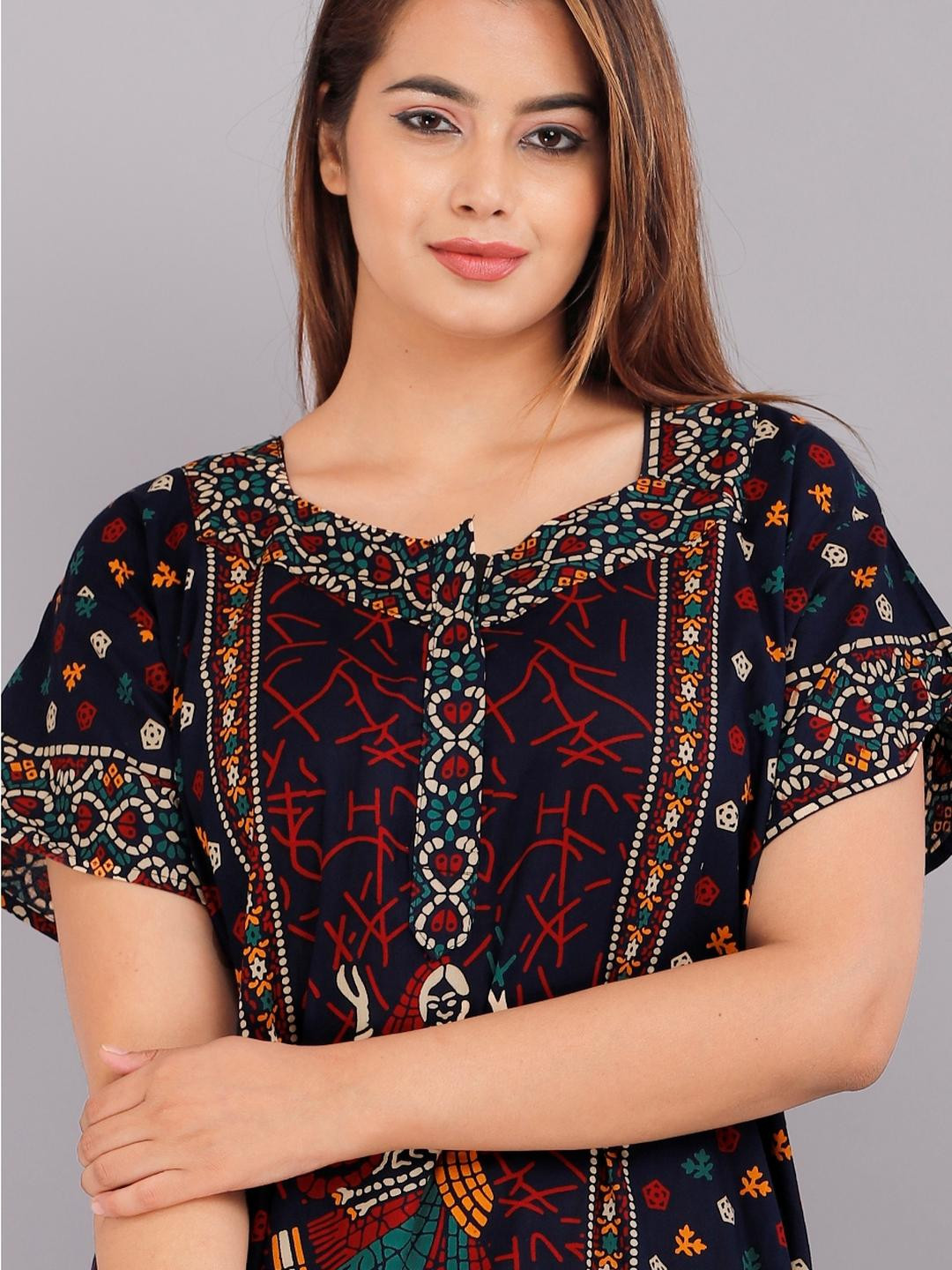 AAKARSHANA Printed Maxi Nightdress