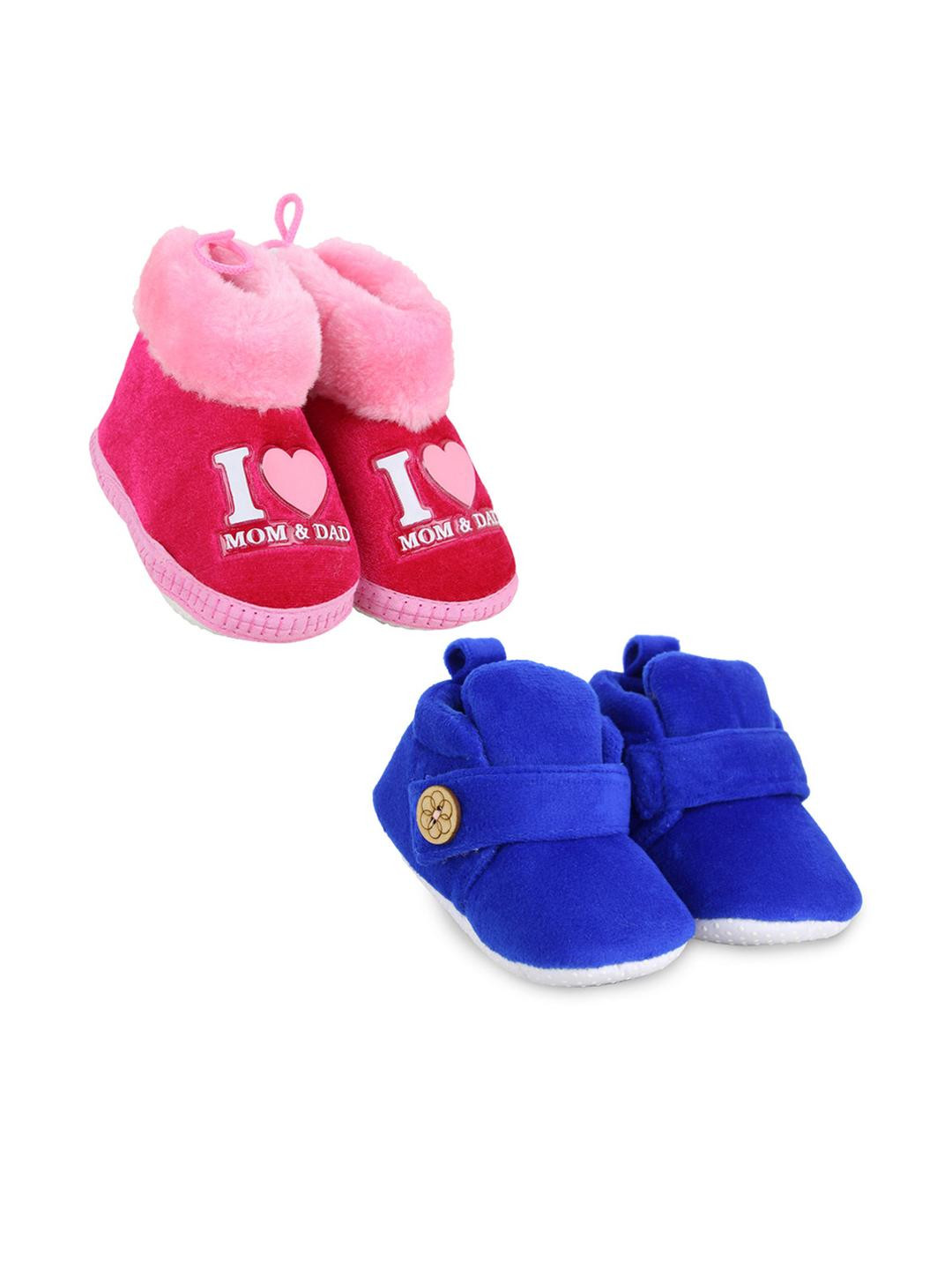 NESKA MODA 6 To 12 Months Set Of 2 Velvet I Love Mom and Dad Print & Button Design Booties