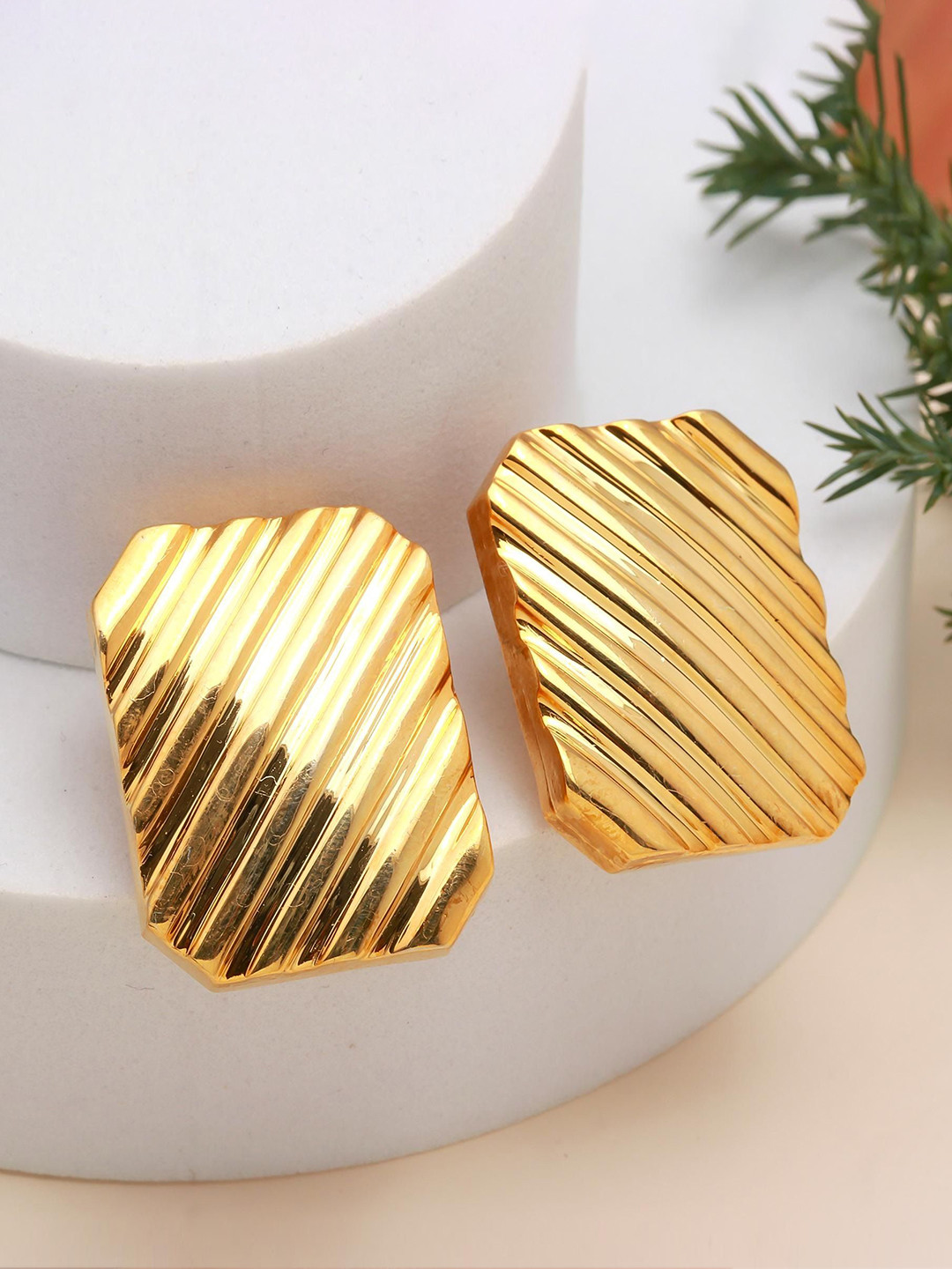 ORO ALMA golden pulse Gold-Plated Contemporary Studs