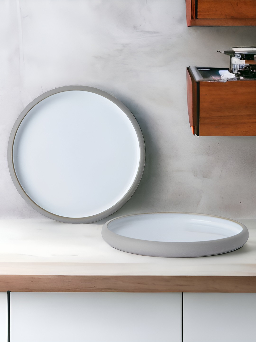 WAABI - SAABI 2Pcs White & Grey Ceramic Plates