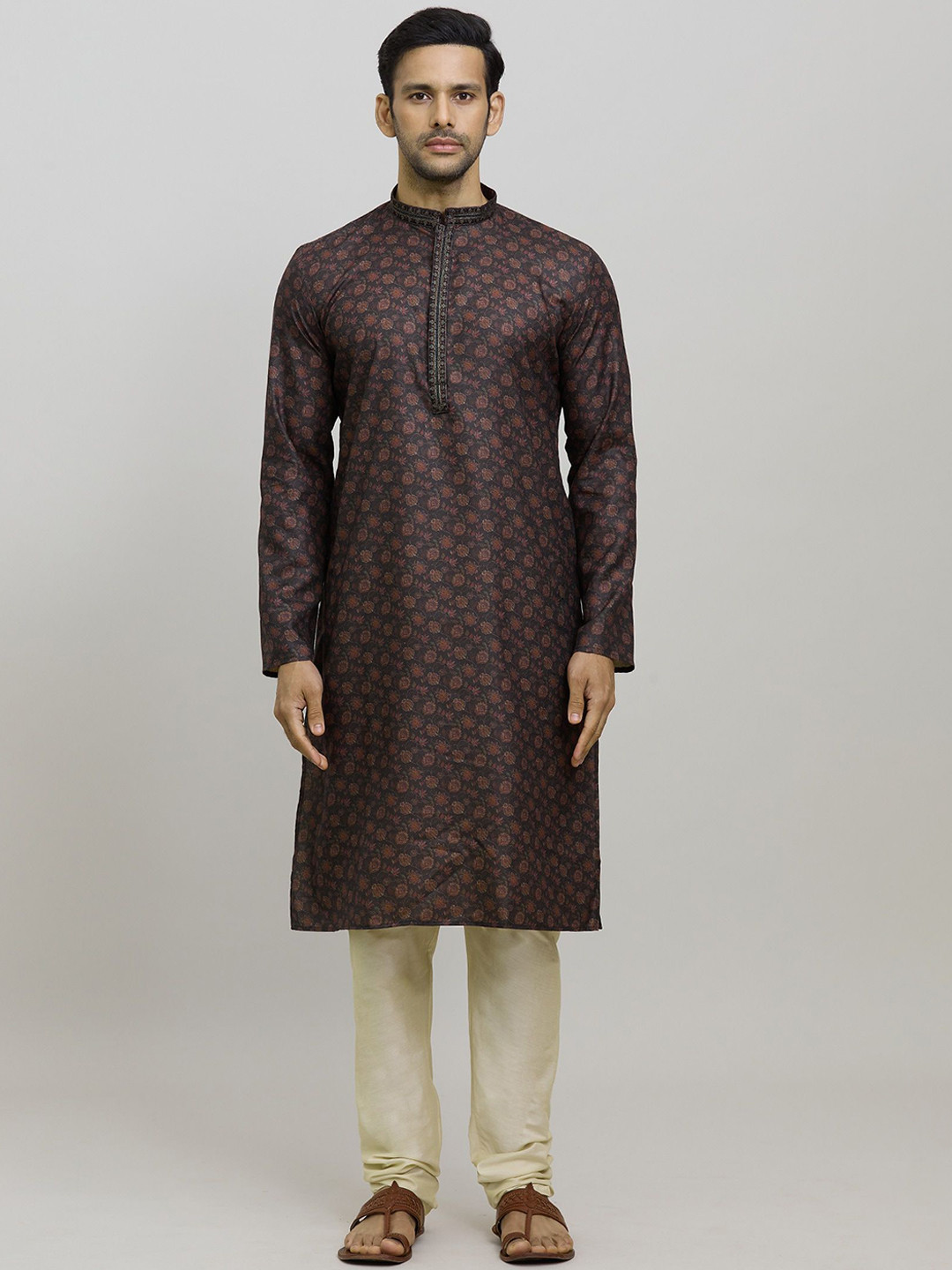 Arihant Rai Sinha Men Printed Regular Kurta with Churidar Kurta Sets