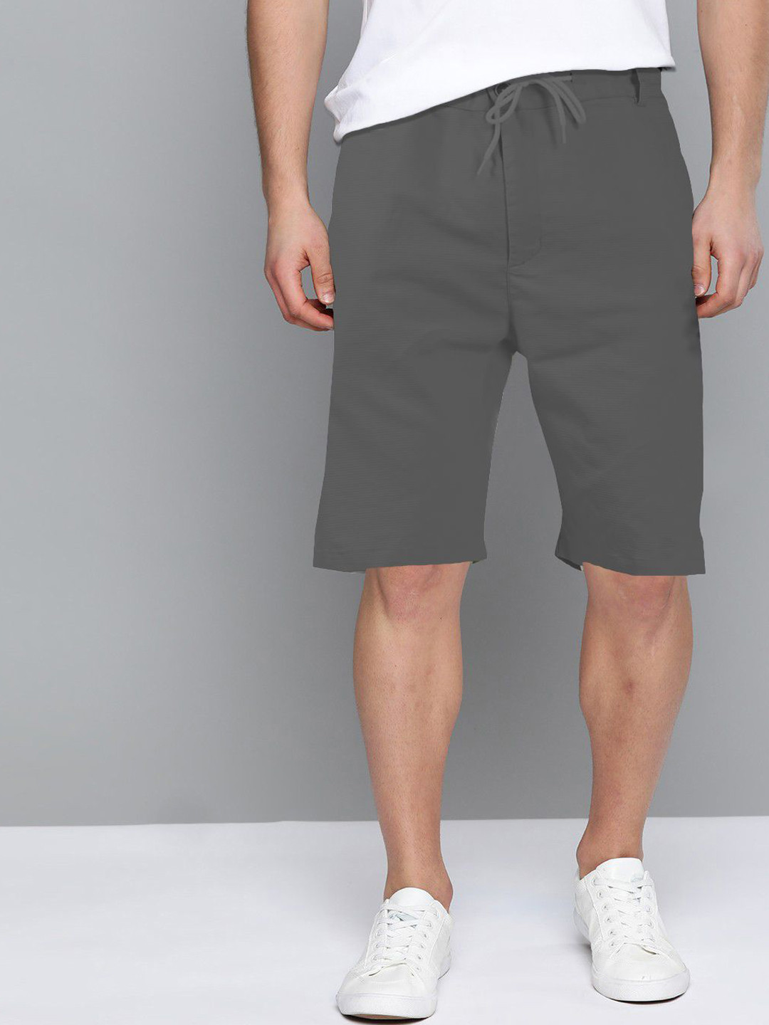CVC Men Solid Mid-Rise Regular Fit Cotton Shorts