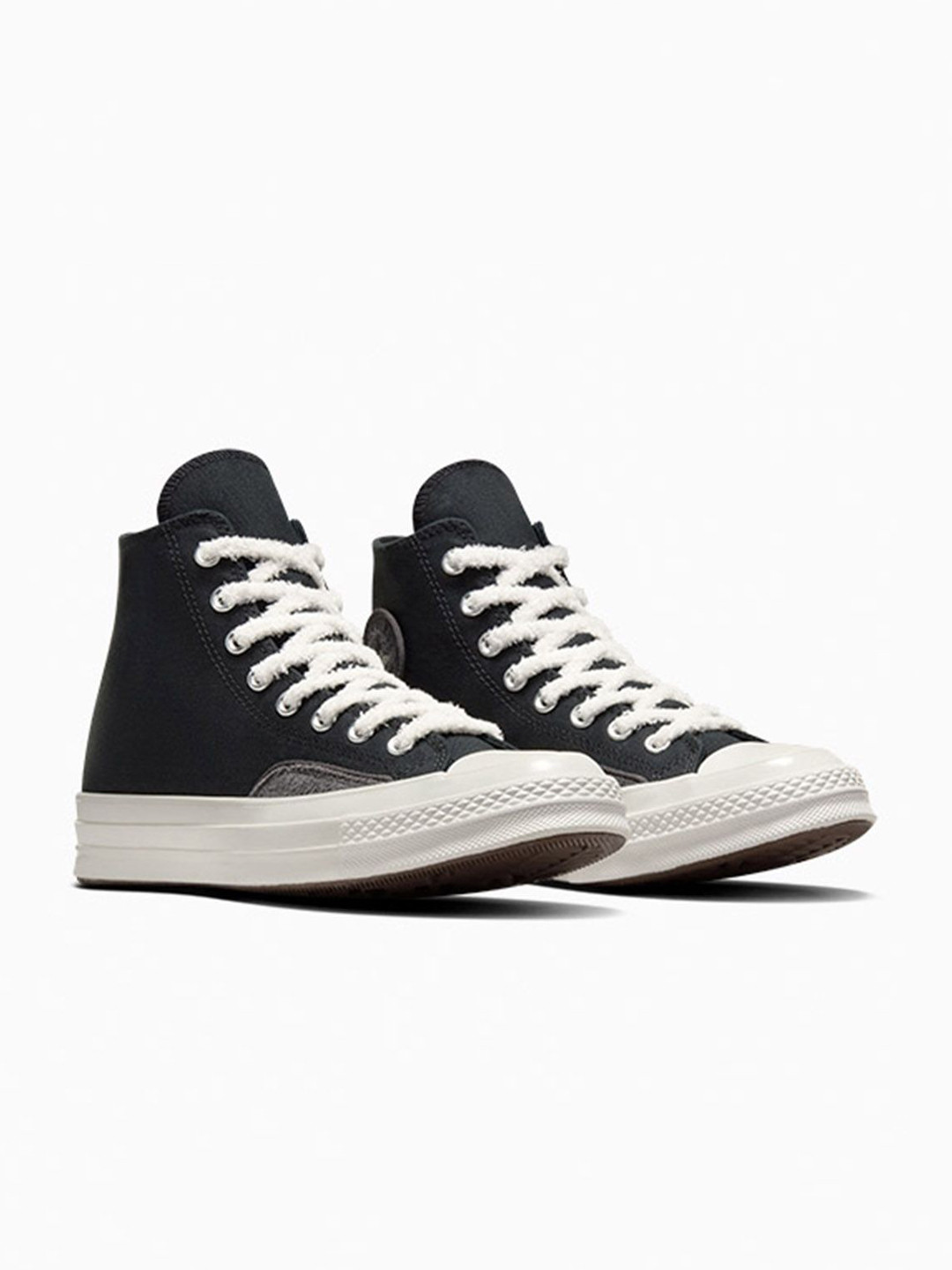 Converse Men Chuck 70 Canvas High Top Sneaker