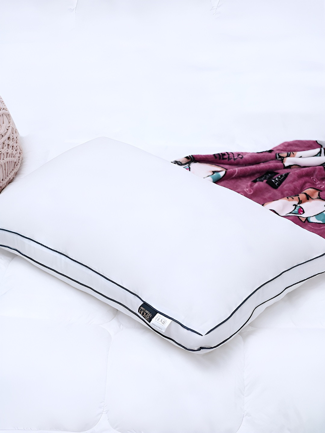 Monte Carlo White Polyester Sleep Pillow