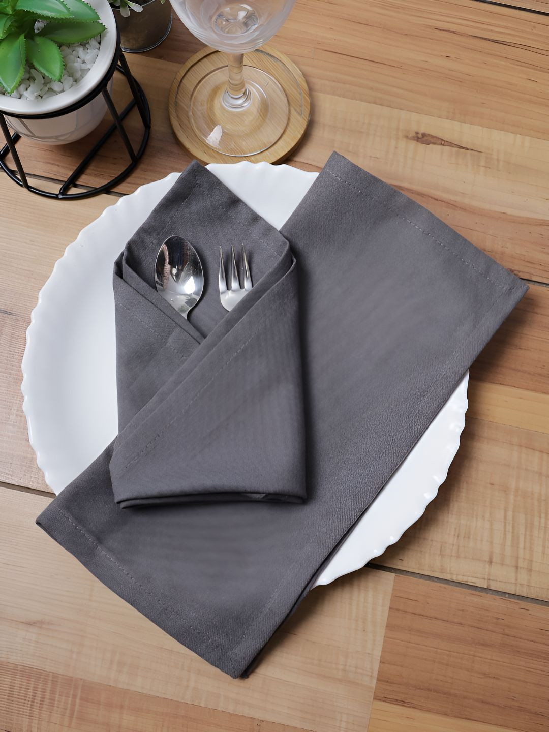 Aura Set of 6 Grey Cotton Table Napkins