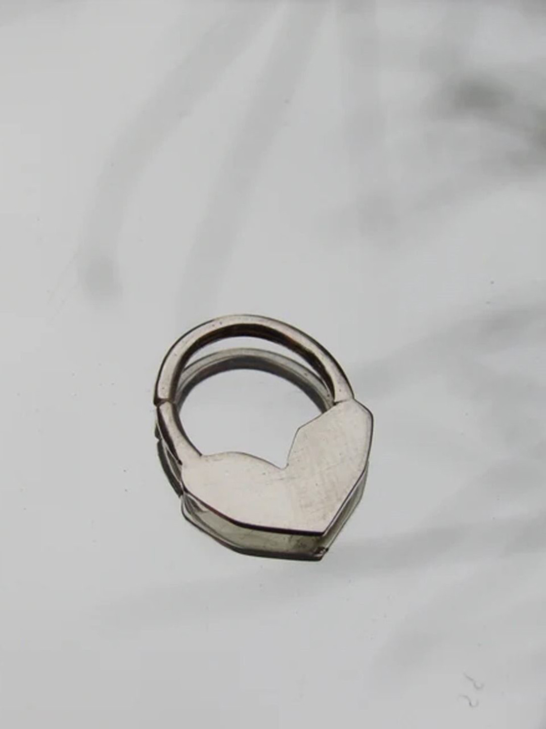 Sangria 925 Sterling Silver Naazira Hoop Septum Septum Nosepin