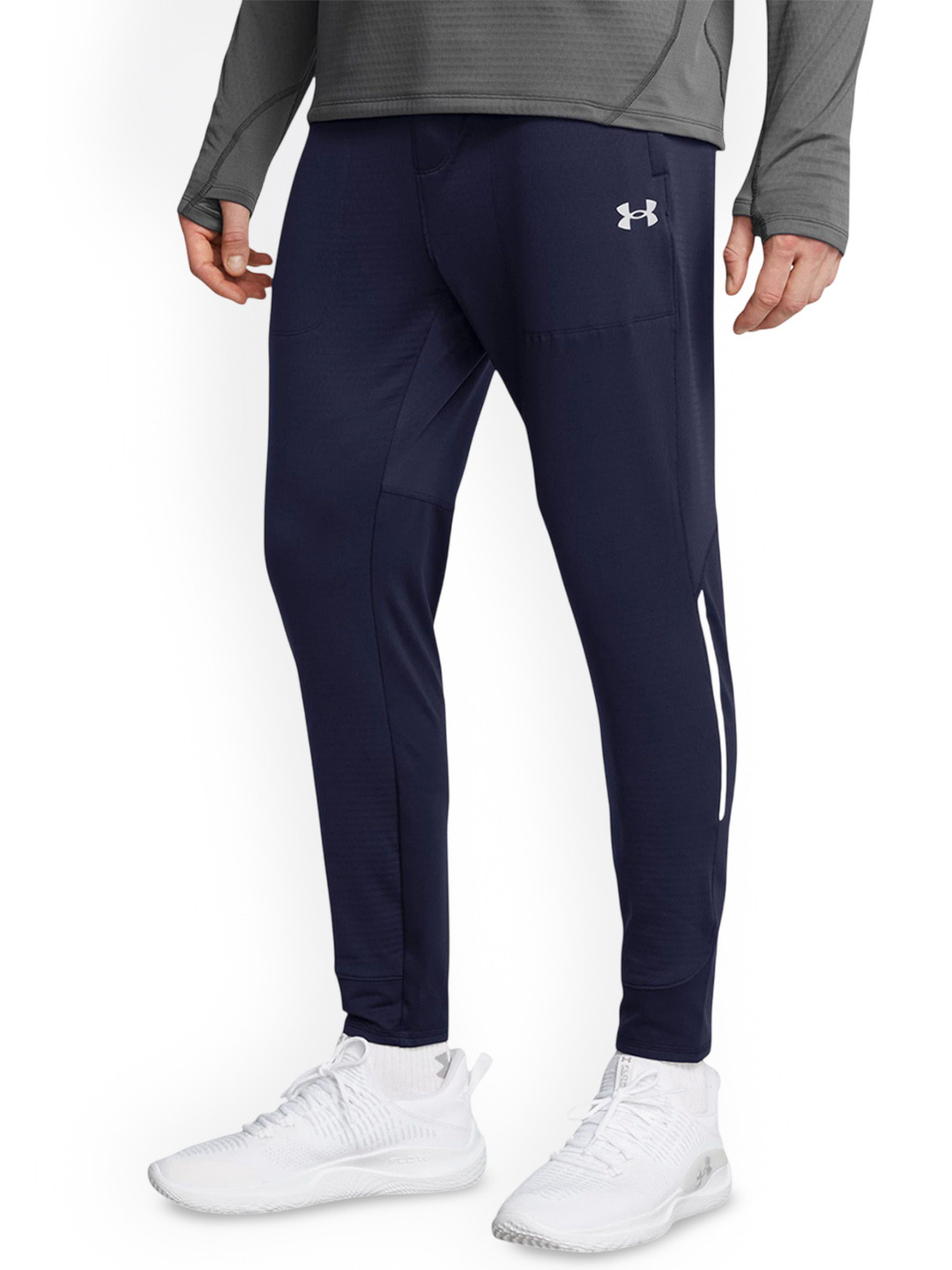 UNDER ARMOUR Men Slim-Fit Mid Rise Fitted Pant