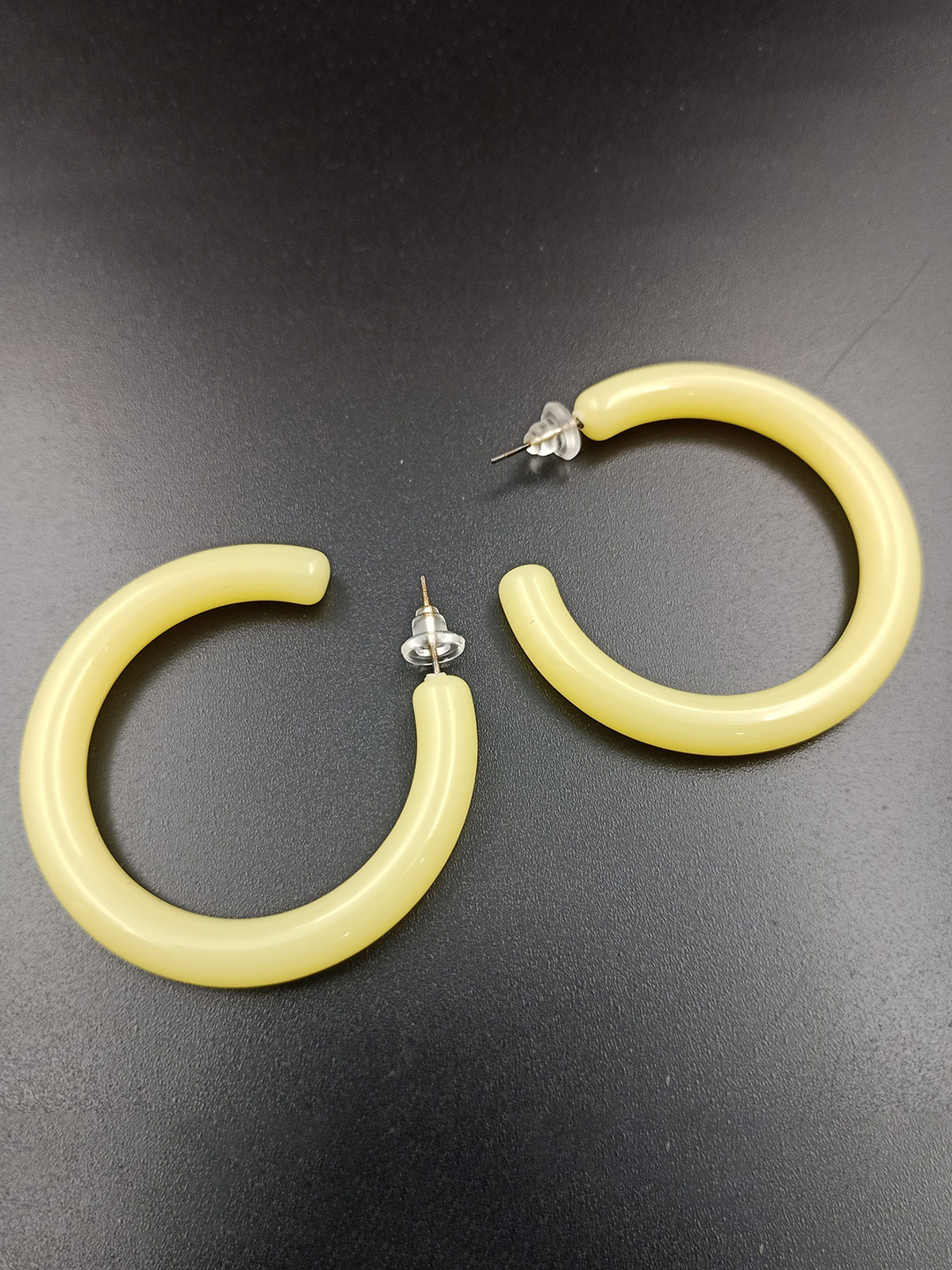 Bareilyy Contemporary Shaped Cylindrical Hoop Earrings