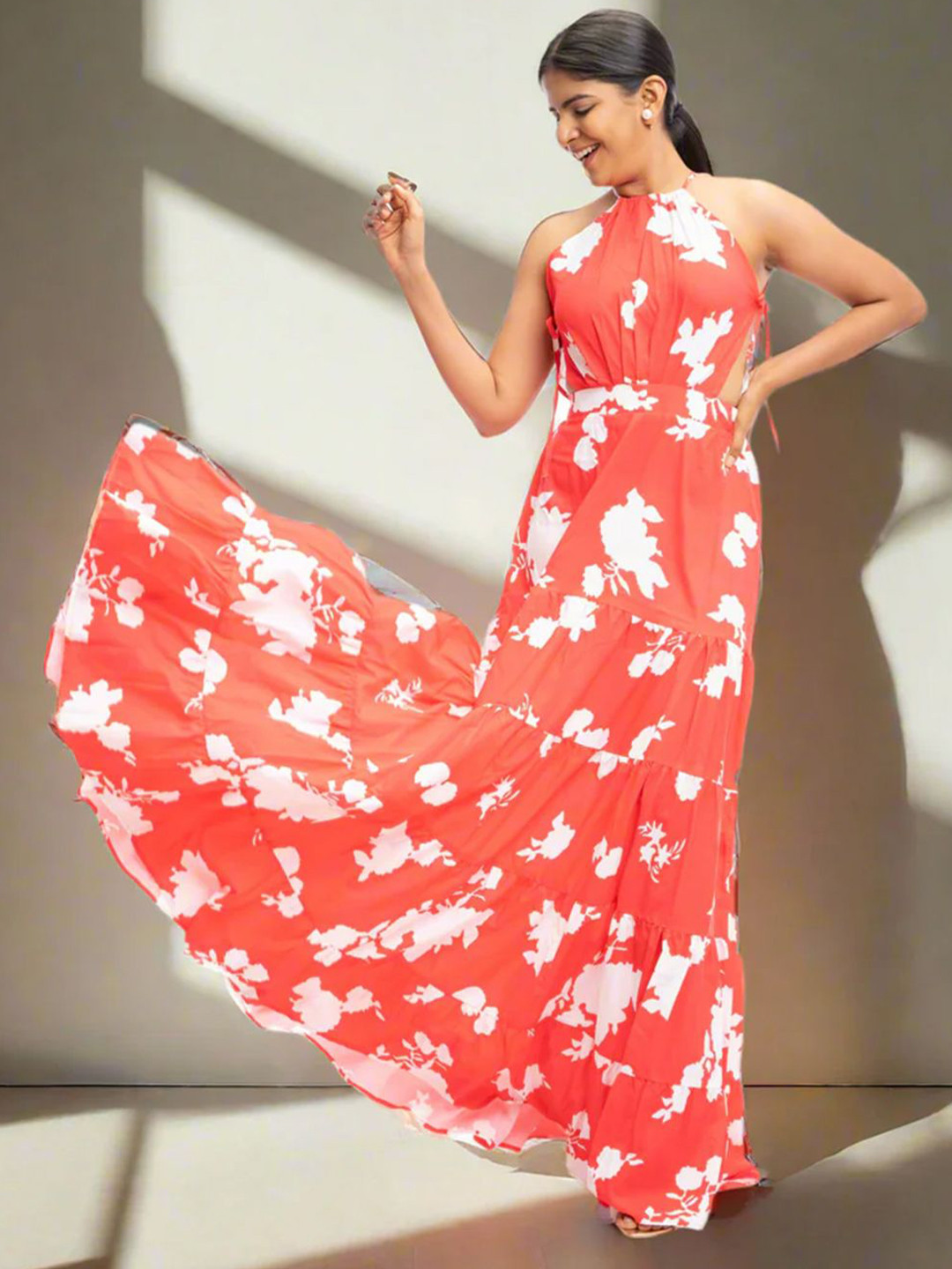 DRESICO Women Floral Printed Halter Neck Maxi Dress With Tie-Ups & Side Cut-Out