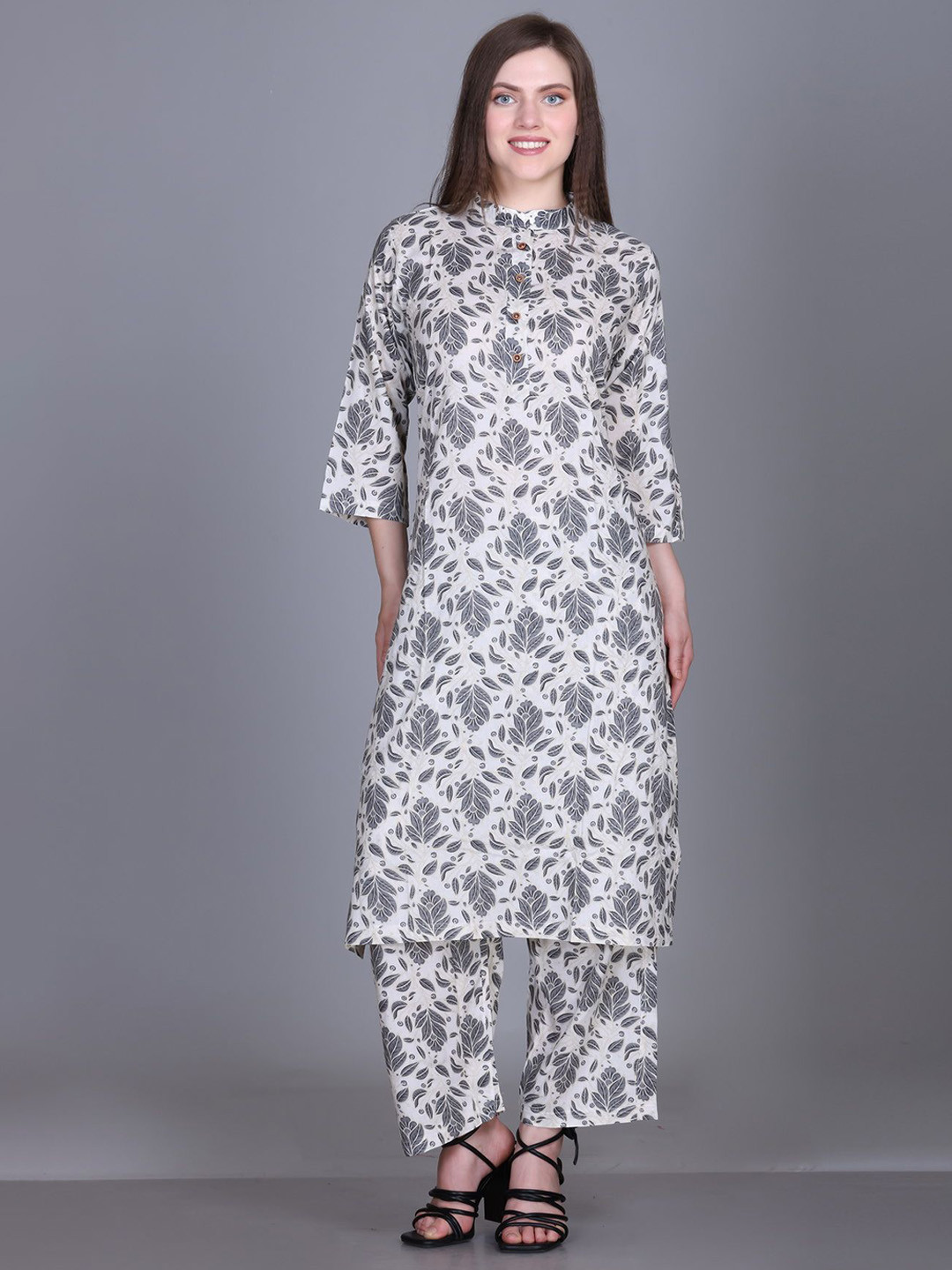 TRUDO Women Floral Printed Regular Pure Cotton Kurta with Palazzos
