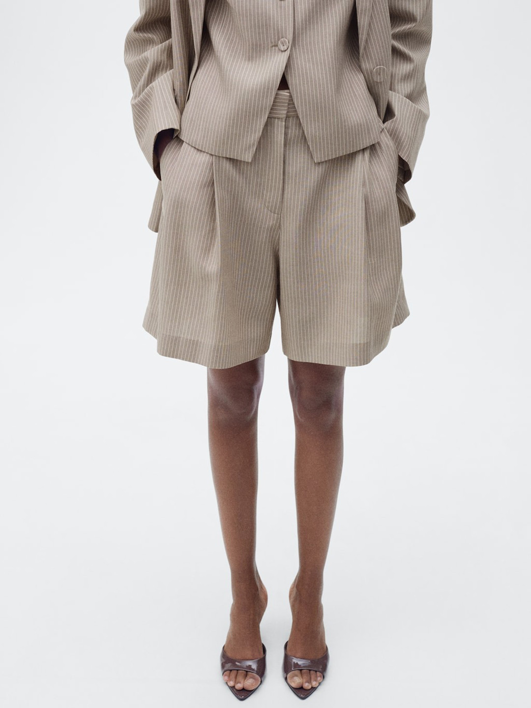 MANGO Women Pin Stripes Low-Rise Wide leg Fit Bermuda Shorts with Front-Pleats