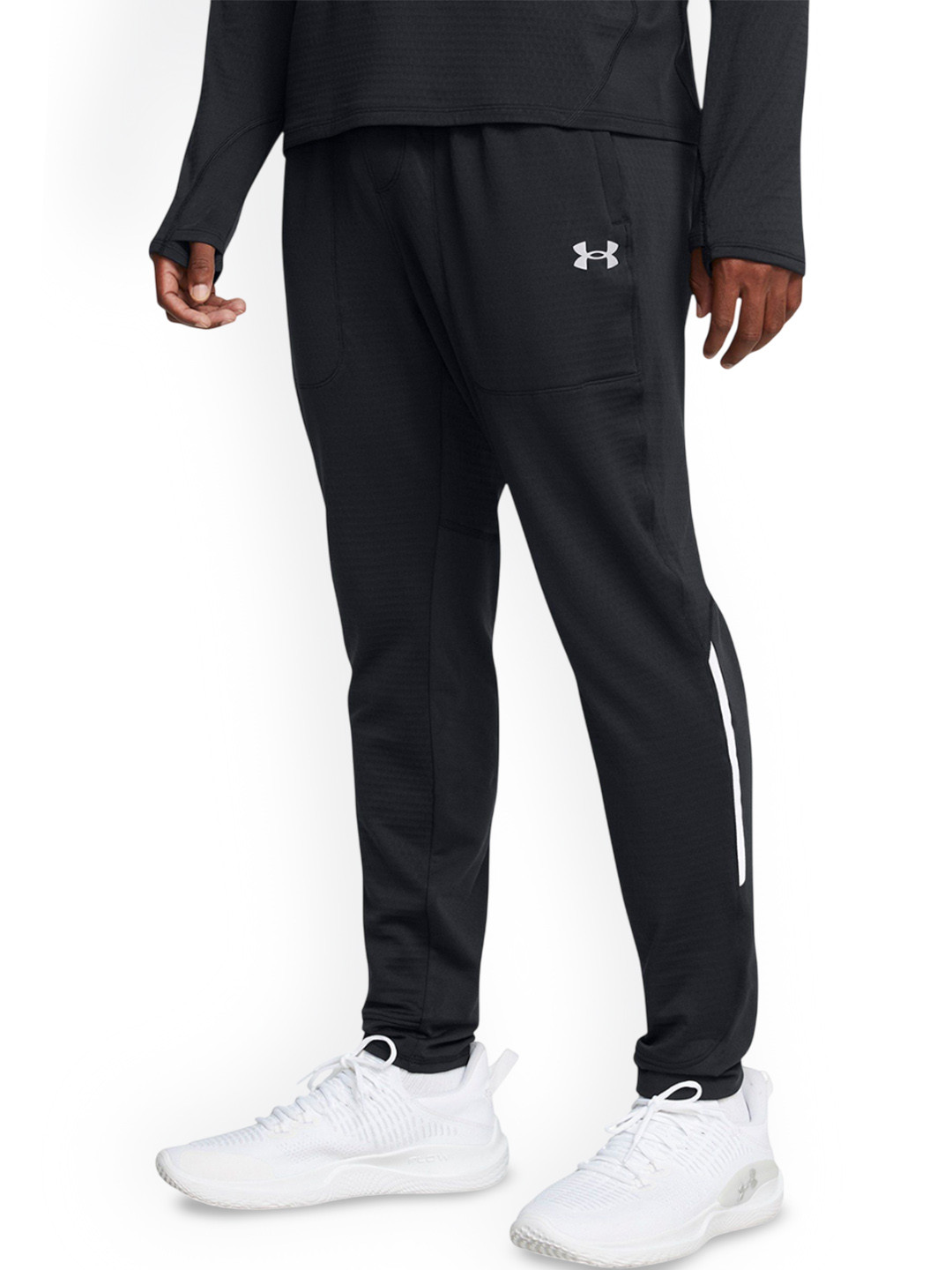 UNDER ARMOUR Men Slim-Fit Mid Rise Fitted Pants