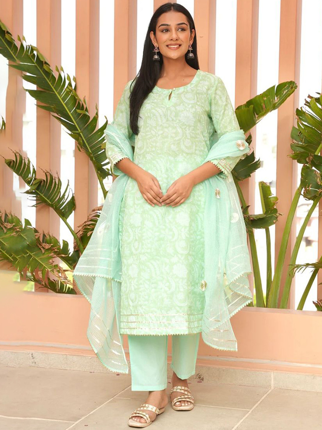 GULABI DORI Floral Block Printed Pure Cotton Straight Kurta With Trousers & Dupatta