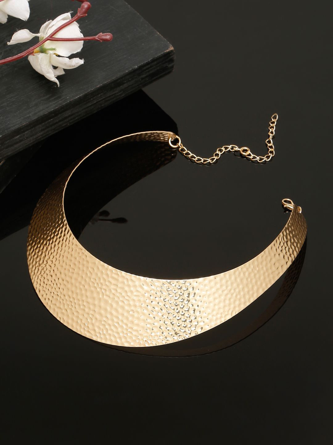 Stoln Gold-Plated Minimal Contemporary Necklace