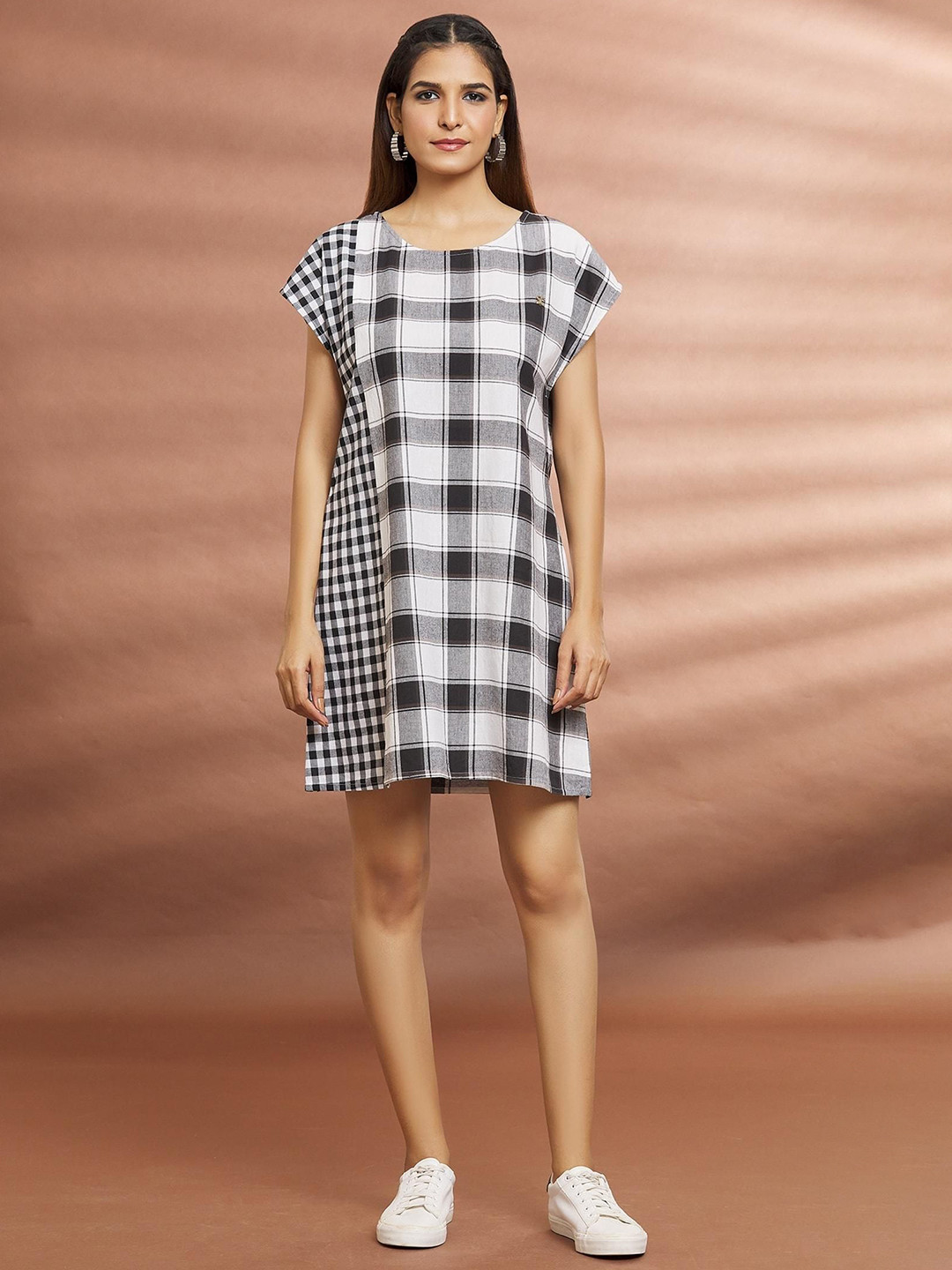 Samyukta Singhania Women Checked Cotton Shift Mini Dress