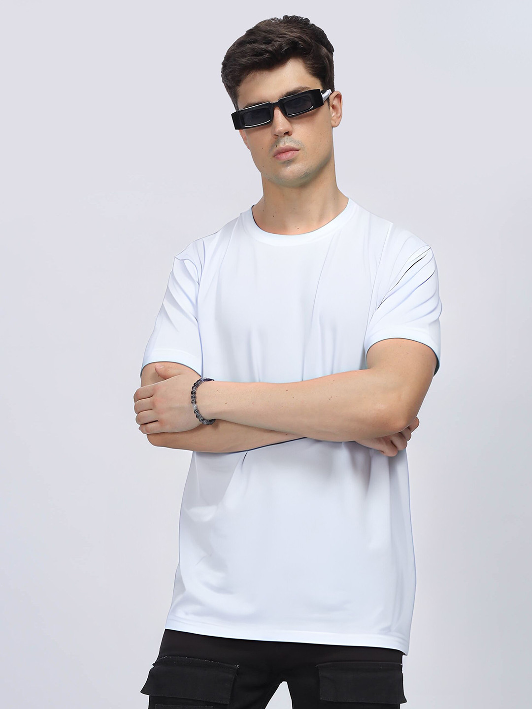 Sattired Men Solid Round Neck Cotton T-shirt