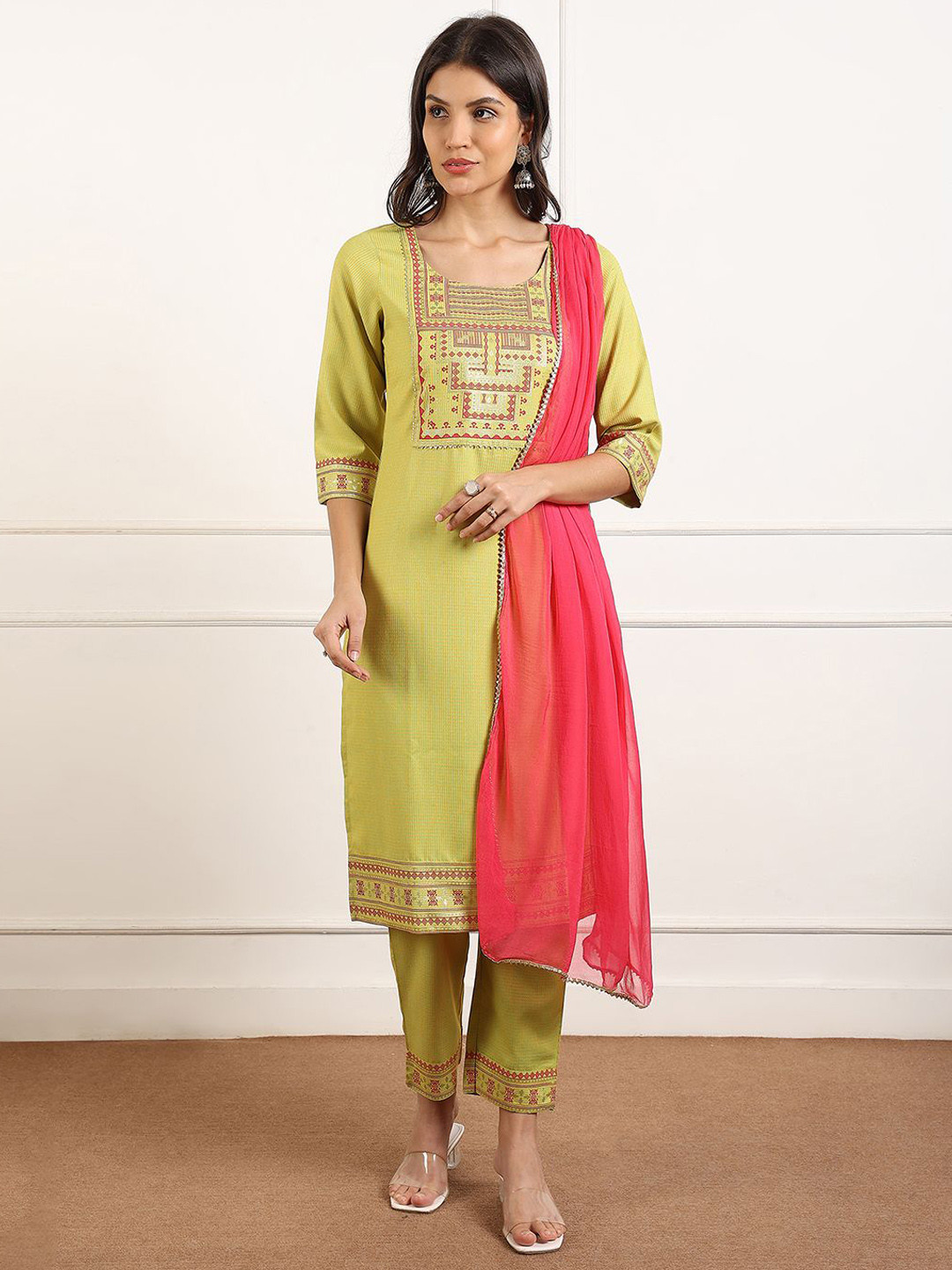 DUMMY SHAPE Floral Yoke Design Round Neck Gota Straight Kurta & Trouser With Dupatta