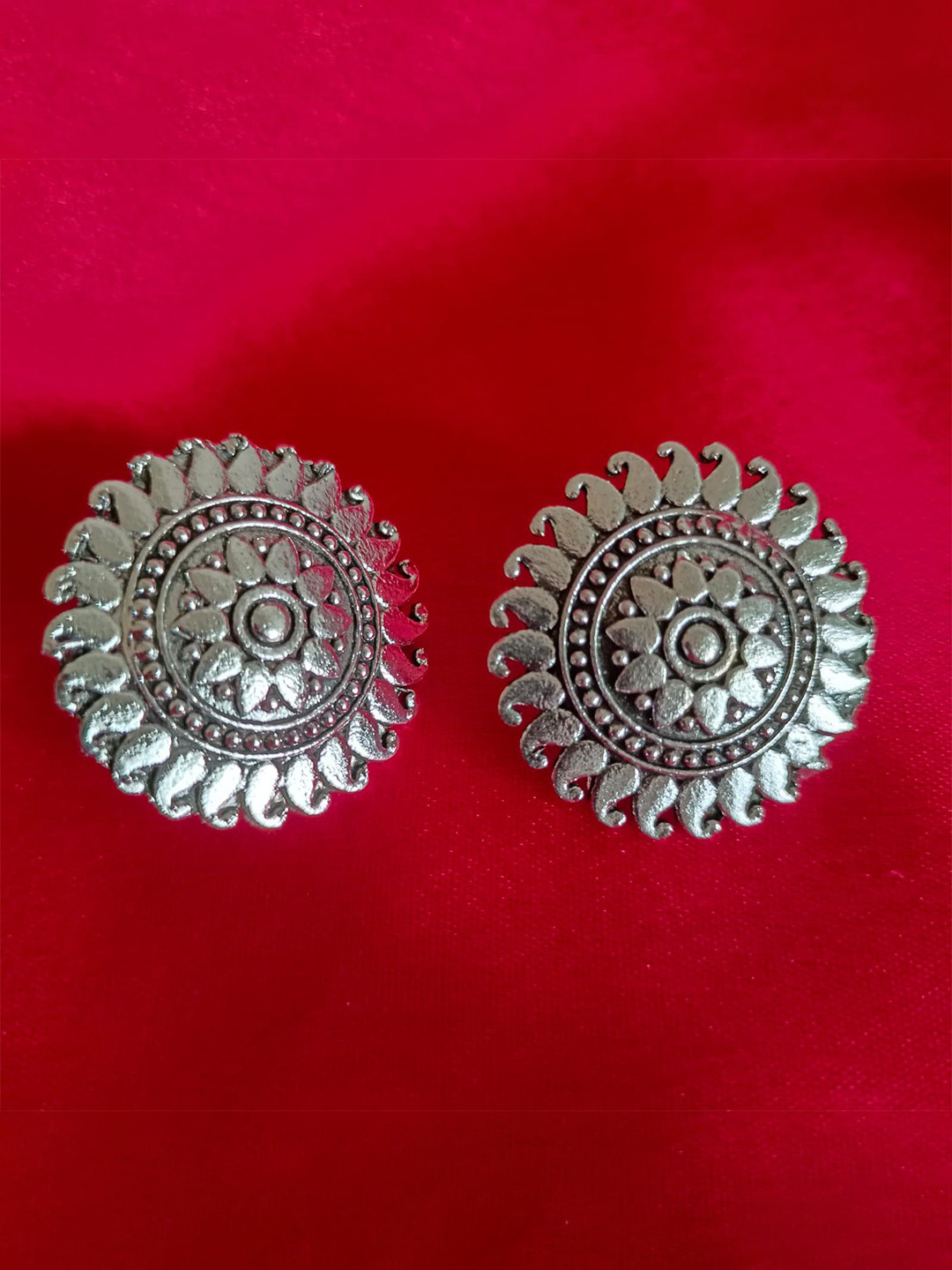 Bareilyy Contemporary Shaped Suryachakkar Studs