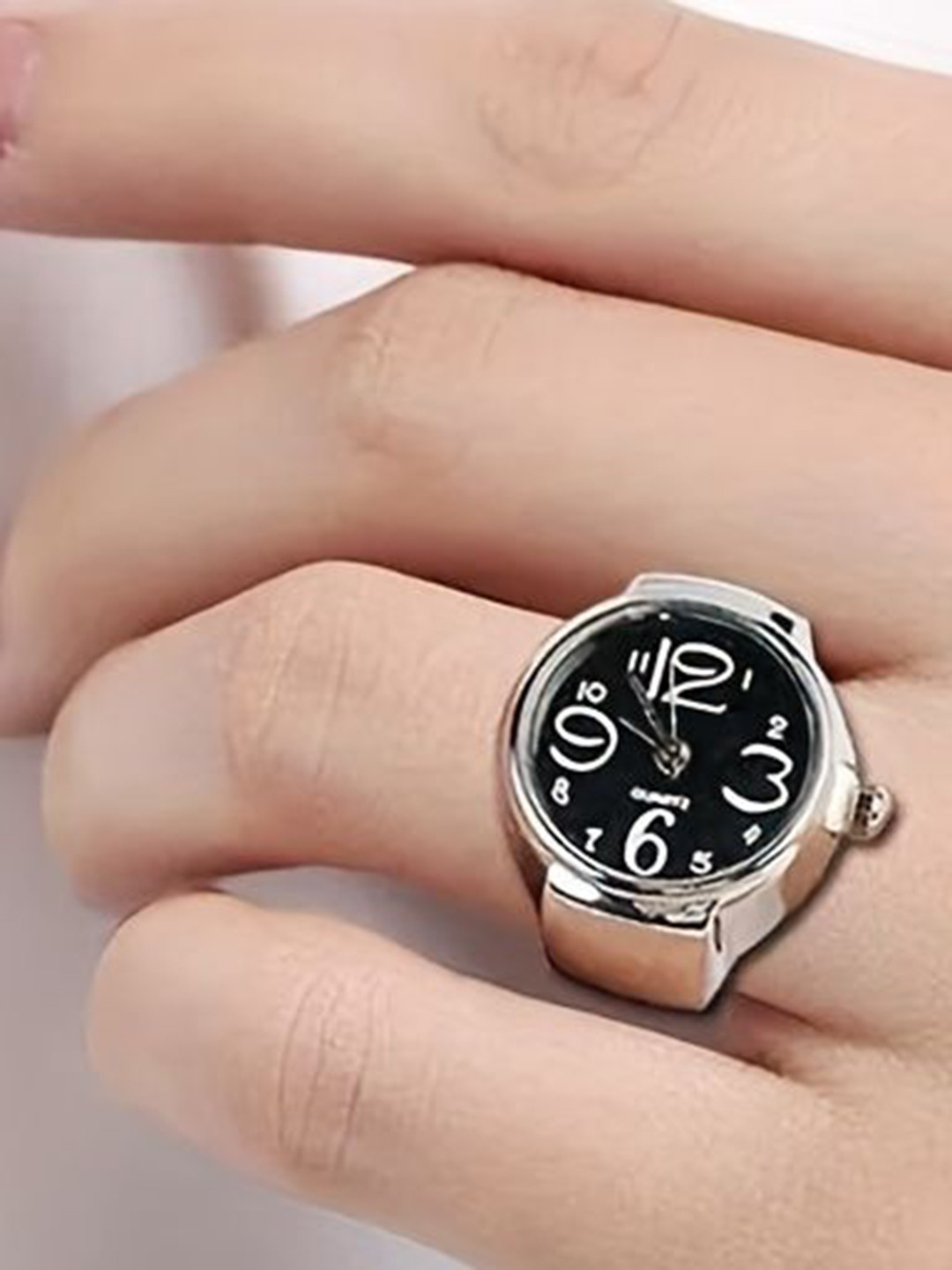 Bling Queen Stretchable Analogue Watch Ring