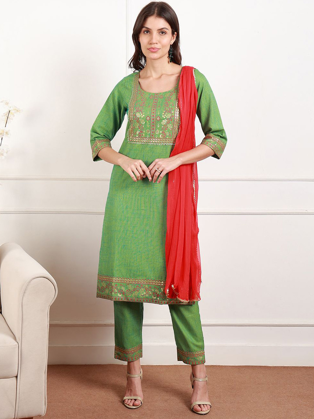 DUMMY SHAPE Women Printed Panelled Kurta with Trousers & With Dupatta