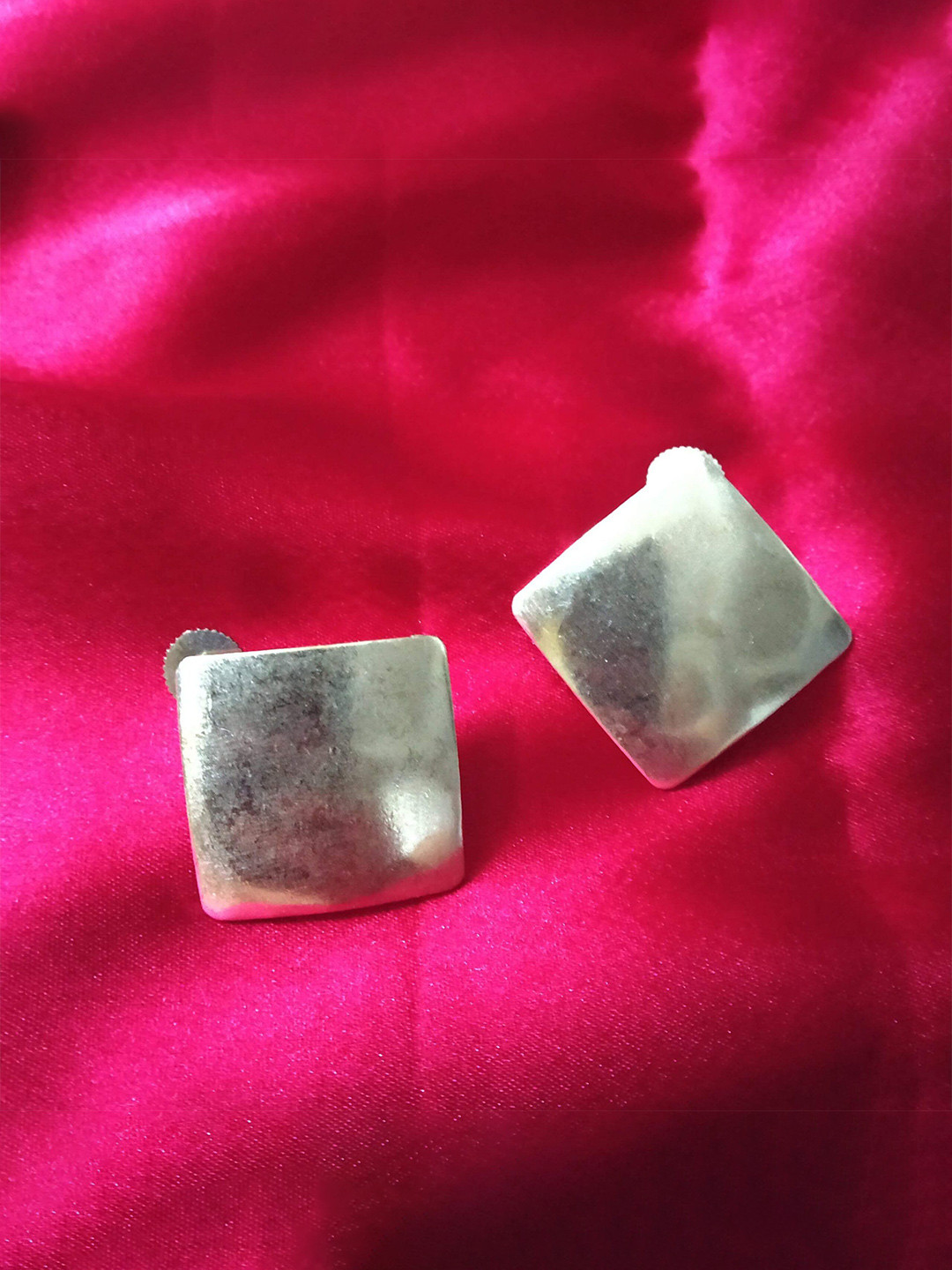 Bareilyy Square Shaped Metallic Studs