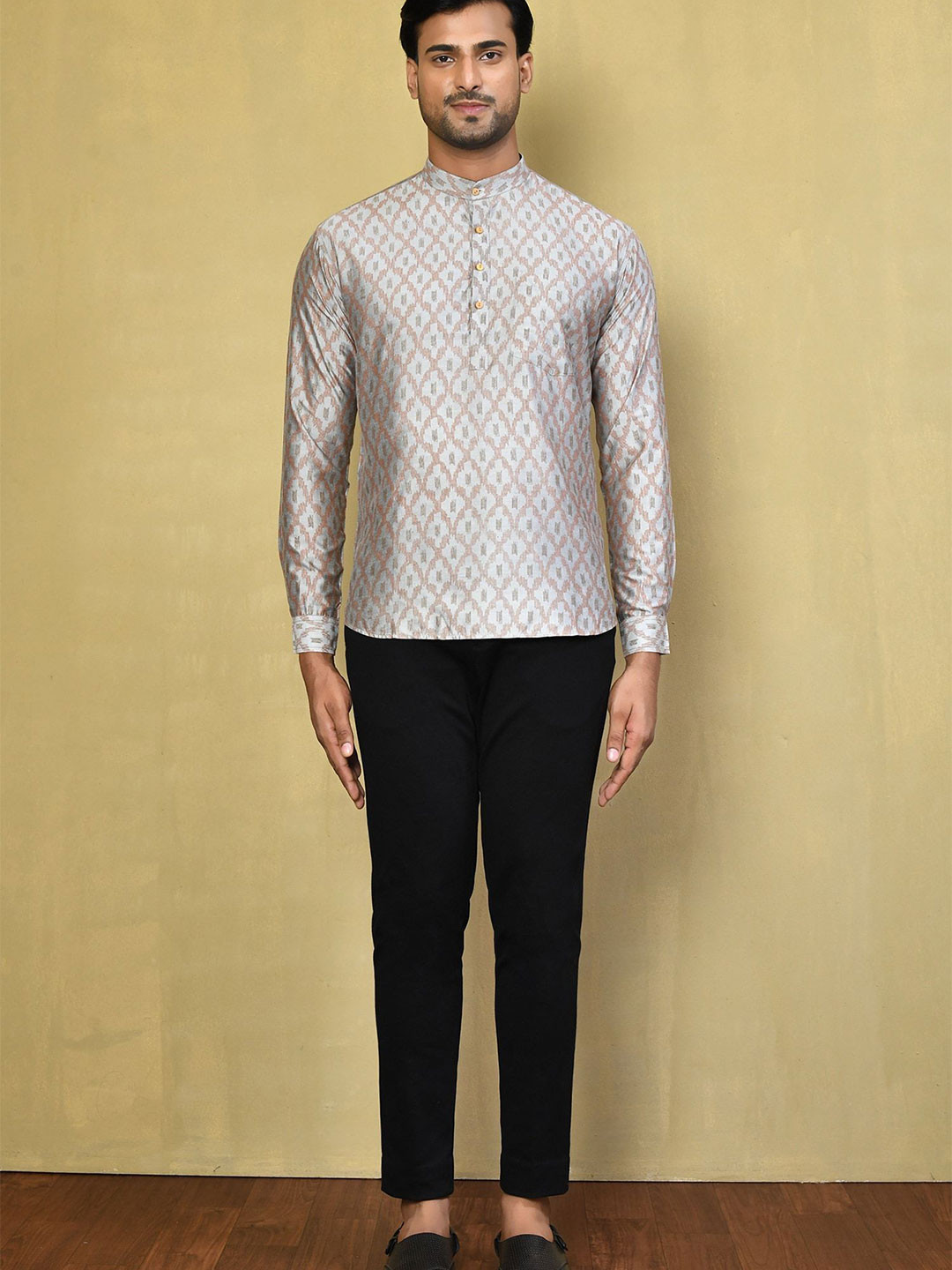 Arihant Rai Sinha Geometric Printed Band Collar Cotton Straight Short Kurta