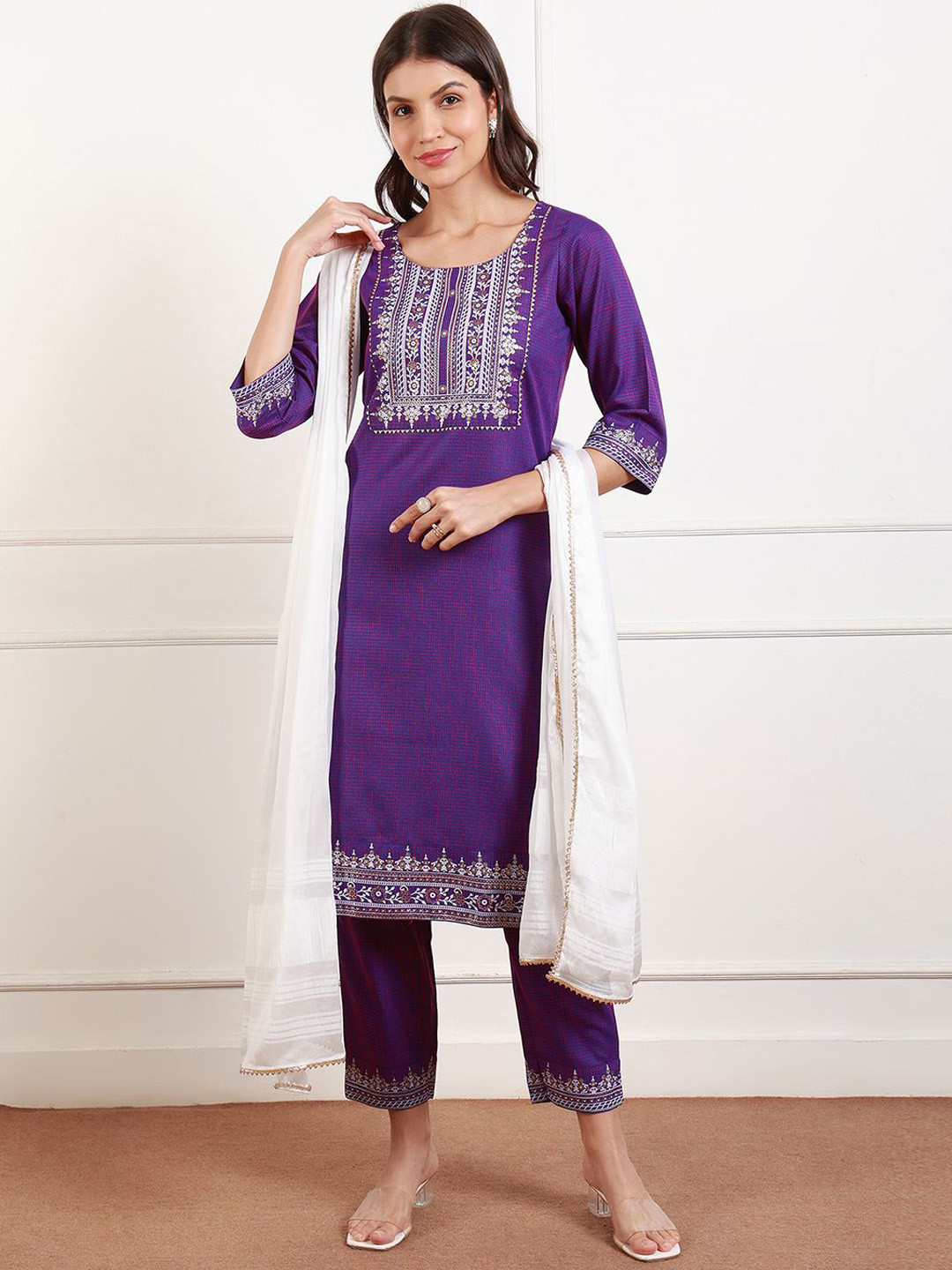 DUMMY SHAPE Checked Round Neck Thread Work Straight Kurta With Trousers & Dupatta