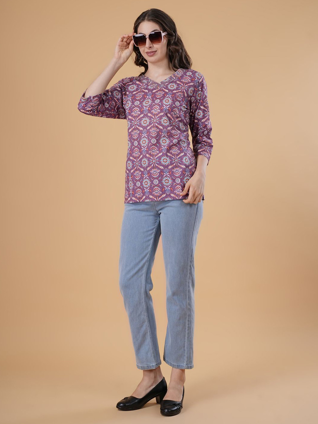 DESIGNER DHAAGE Floral Printed V-Neck Pure Cotton Kurti