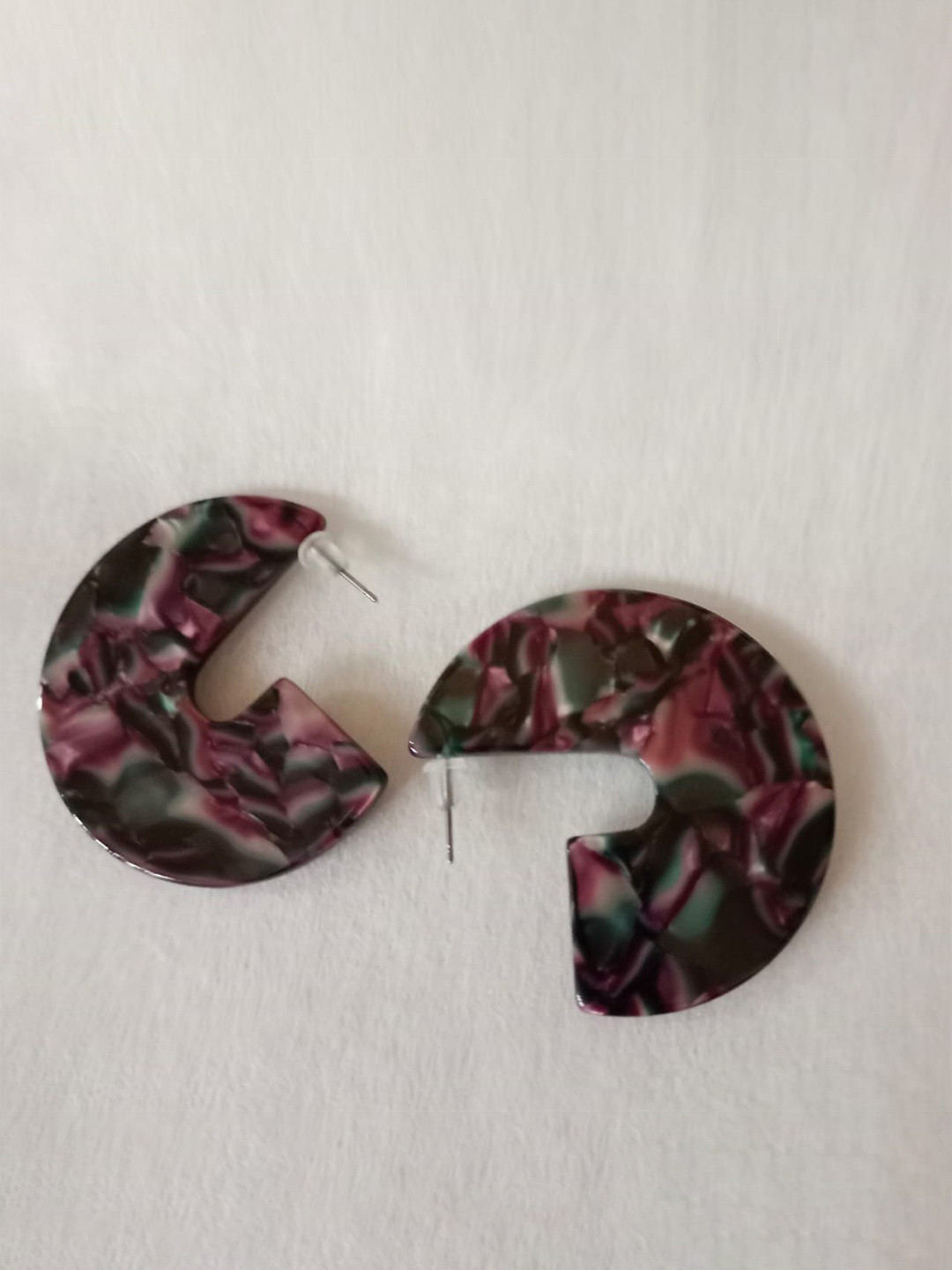 Bareilyy Contemporary Women Marble Half Hoop Earrings