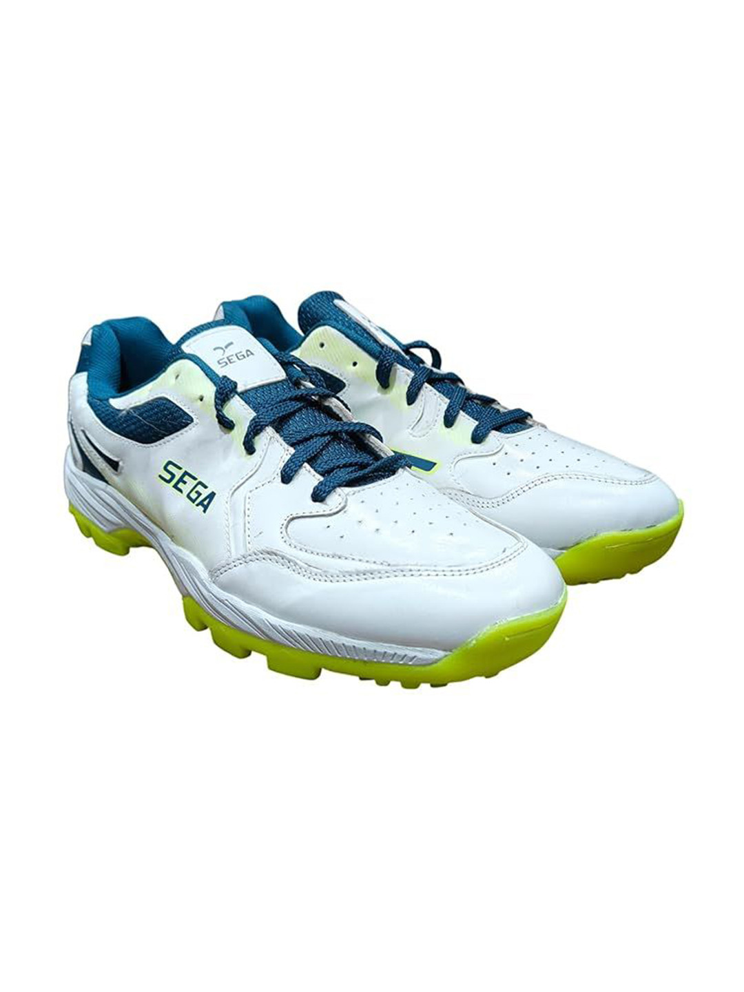 AASHRAY Men Cricket Shoes