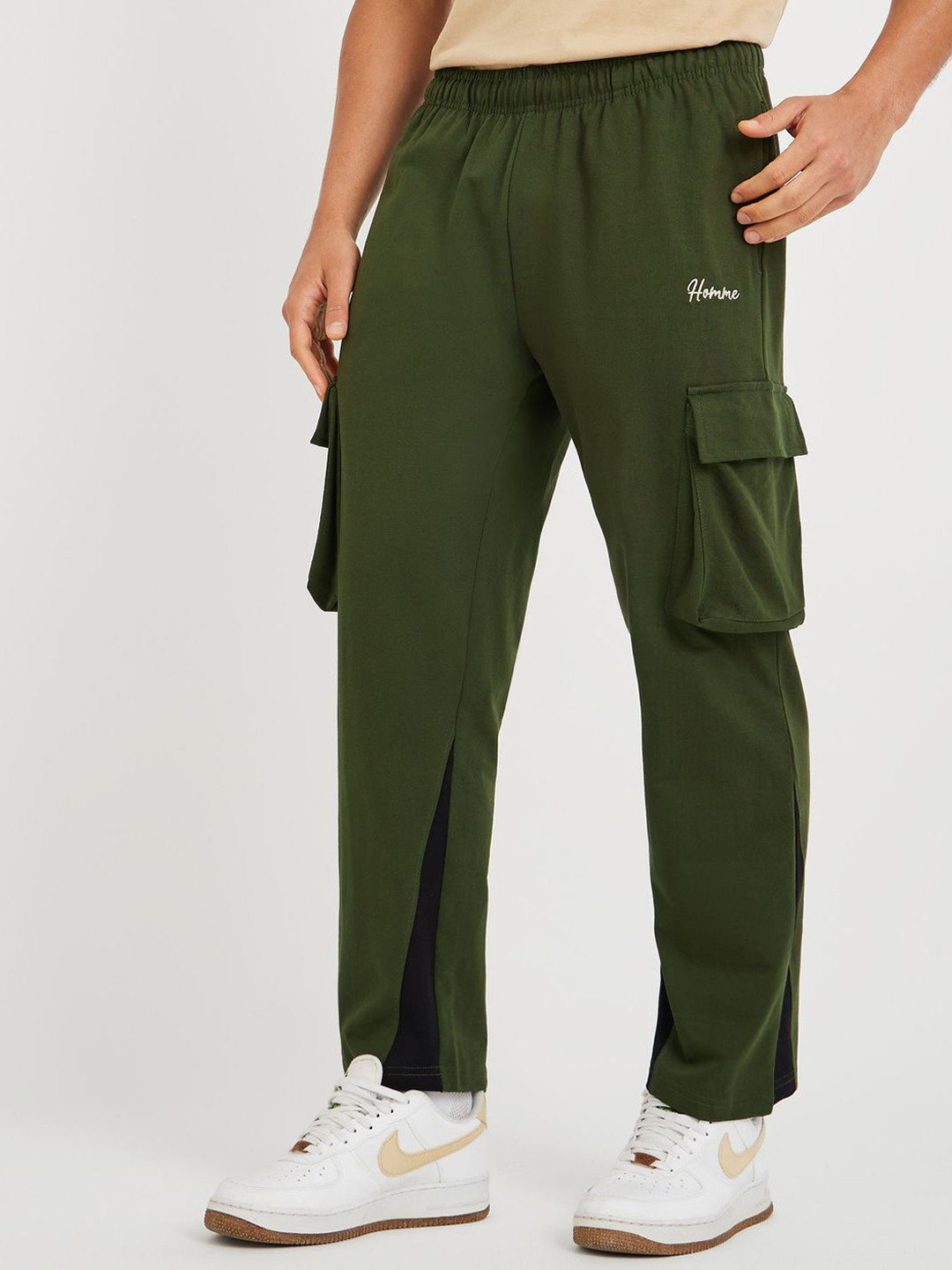 Styli Men Colorblock Cargo Pocket Relax Fit Open Hem Jogger