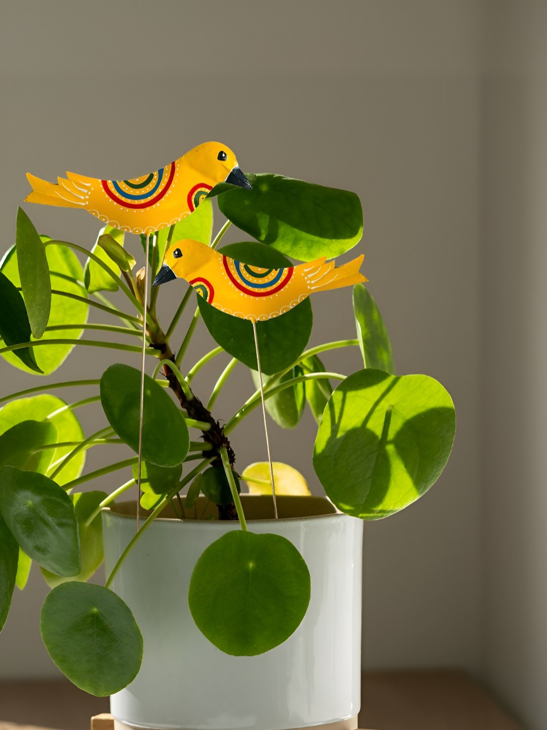 JASMEY HOMES 2-Pcs Yellow & Red Printed Myna Bird Decorative Garden Stakes