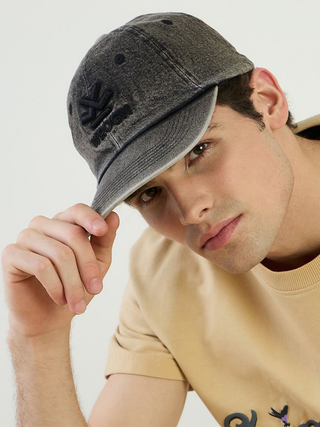 WROGN Men Embroidered Cotton Canvas Snapback Cap