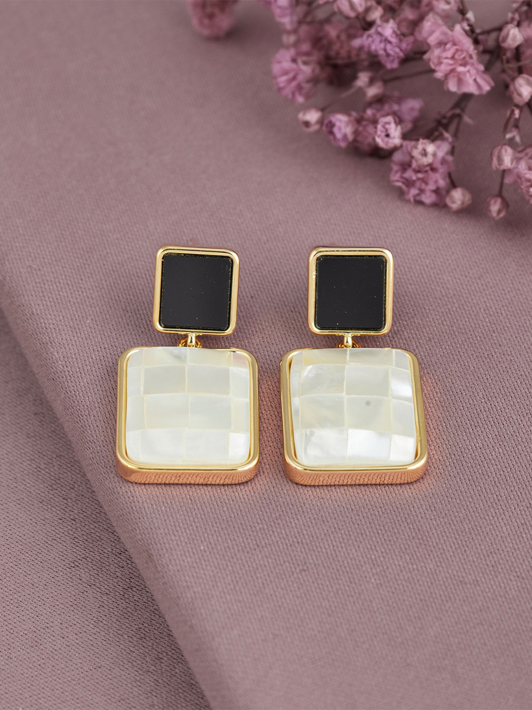 GC Jewelery Gold-Plated Chunky Square Studs