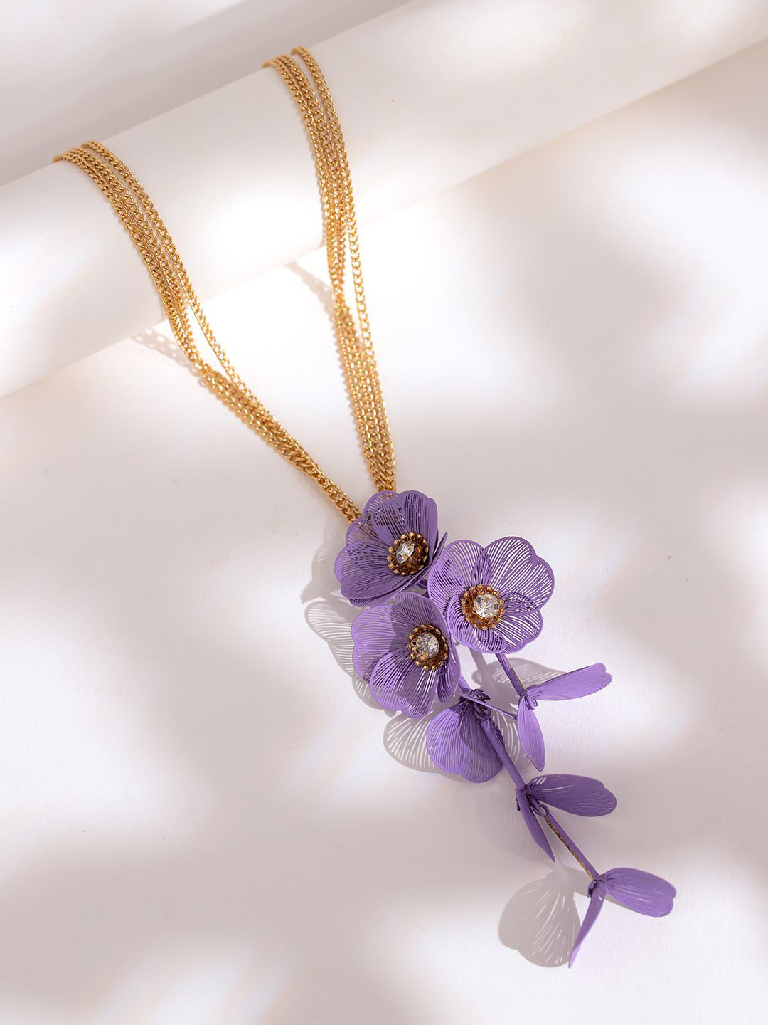 Voylla Blume Moonflower Gold-Plated Artificial Stones and Beads Floral Pendant with Chain