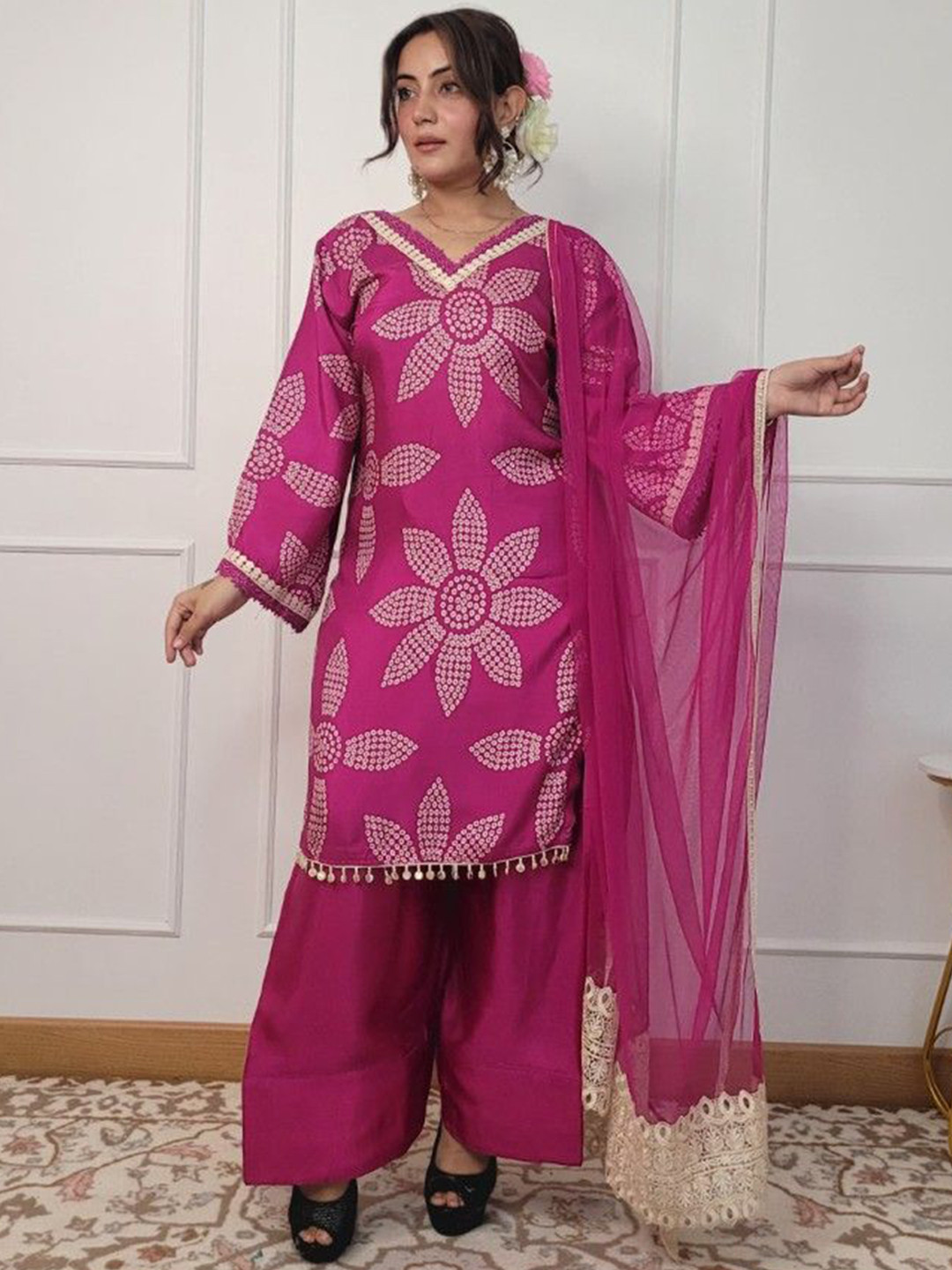Shop Begum Gulbar Floral Printed V-Neck Kurta With Palazzos & Dupatta