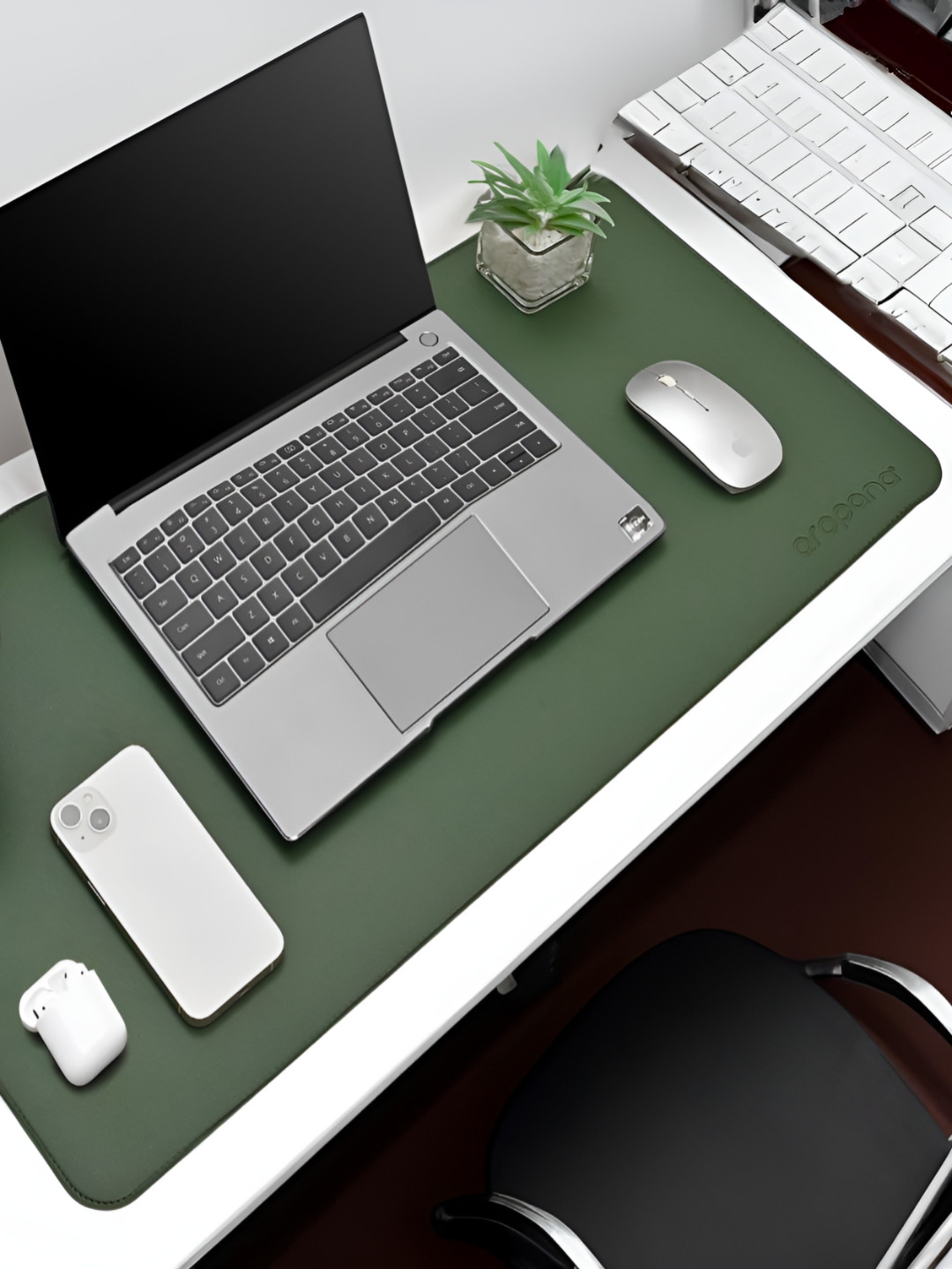 LTETTES dual mats Green Synthetic Leather Set Of 1 Water Resistant Desk Organiser 35.4 x 17.7 inch