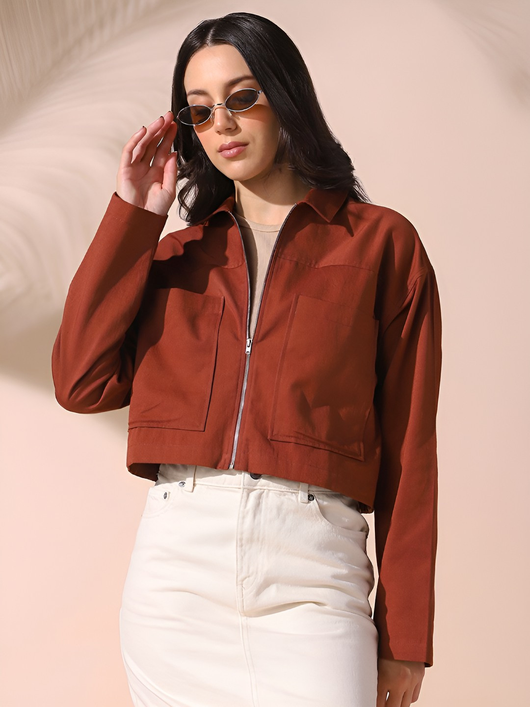 DL Woman Cotton Spread Collar Crop Shacket