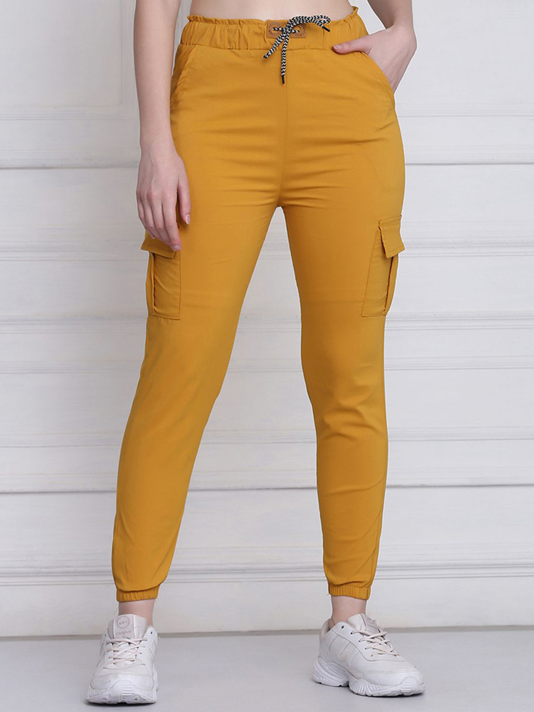 IQOA Women High-Rise Relaxed Fit Joggers