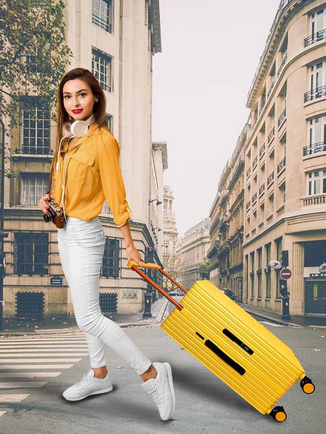 REDHORNS Airline USB Port Wide Handle Overnighter Hard Trolley Bag